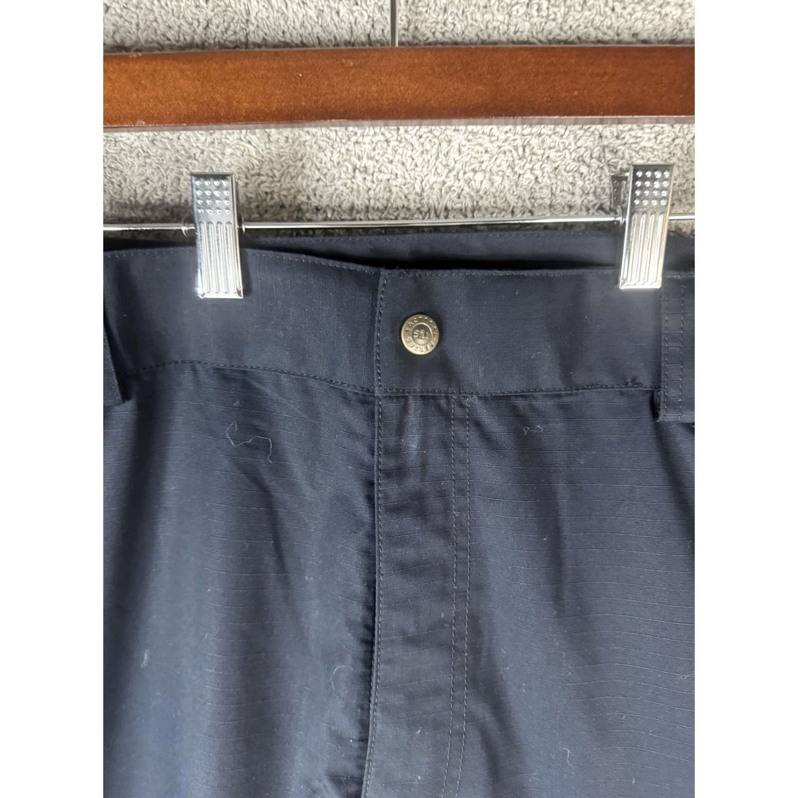 Vintage 5.11 Tactical Pants Mens 44x32 Navy Blue Cargo Ripstop Workwear Outdoor Utility Pants Mens Navy Blue 5.11 Tactical Cargo Ripstop Workwear Size US 44 / EU 60 - 4 Thumbnail