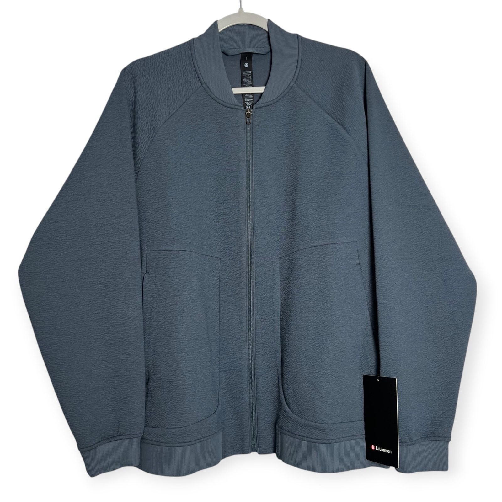 Lululemon Lululemon Textured Spacer Bomber Jacket Gray L NWT Size US L / EU 52-54 / 3 - 1 Thumbnail