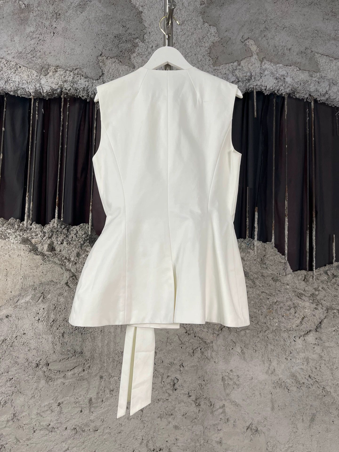 Dior Dior Sleeveless Bow Detail Jacket 38 New Size S / US 4 / IT 40 - 2 Thumbnail