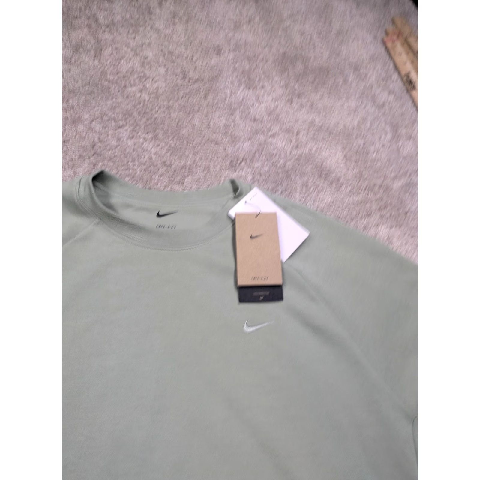 Nike Nike Yoga Dri-Fit Sweatshirt Mens M Medium Mint Green Crew Neck Pullover NWT Size US M / EU 48-50 / 2 - 4 Thumbnail