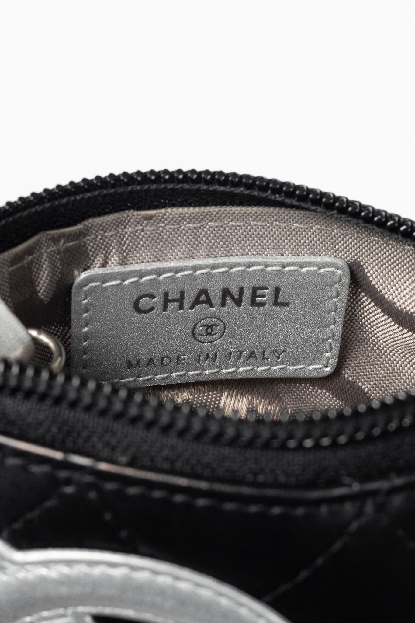 Chanel Chanel 12C Noir & Argen Cambon CC Quilted Card Case Size ONE SIZE - 9 Thumbnail