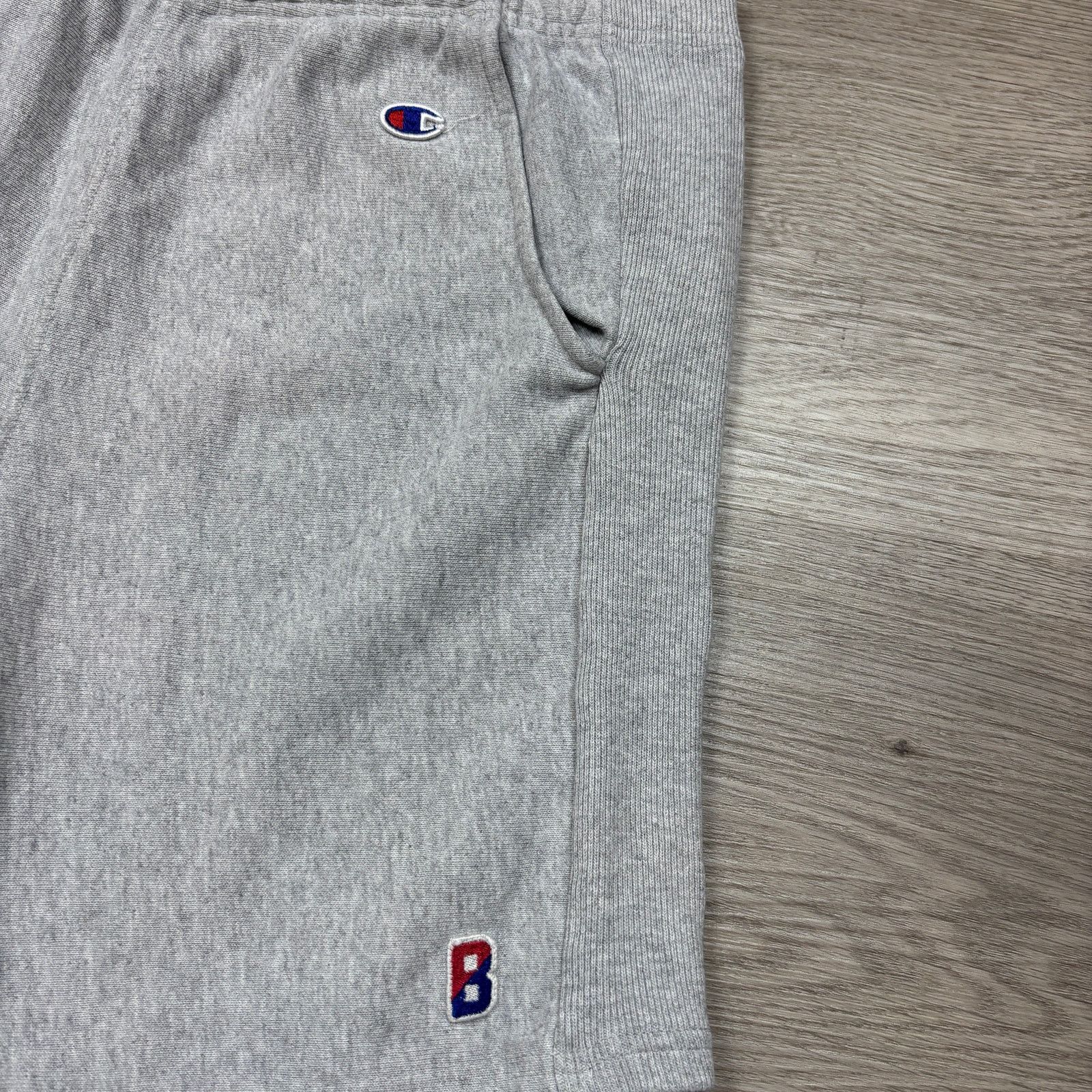 Beams Plus × Champion Champion x Beams Plus Japan Sweat Shorts Men's Medium Size US 35 - 4 Thumbnail