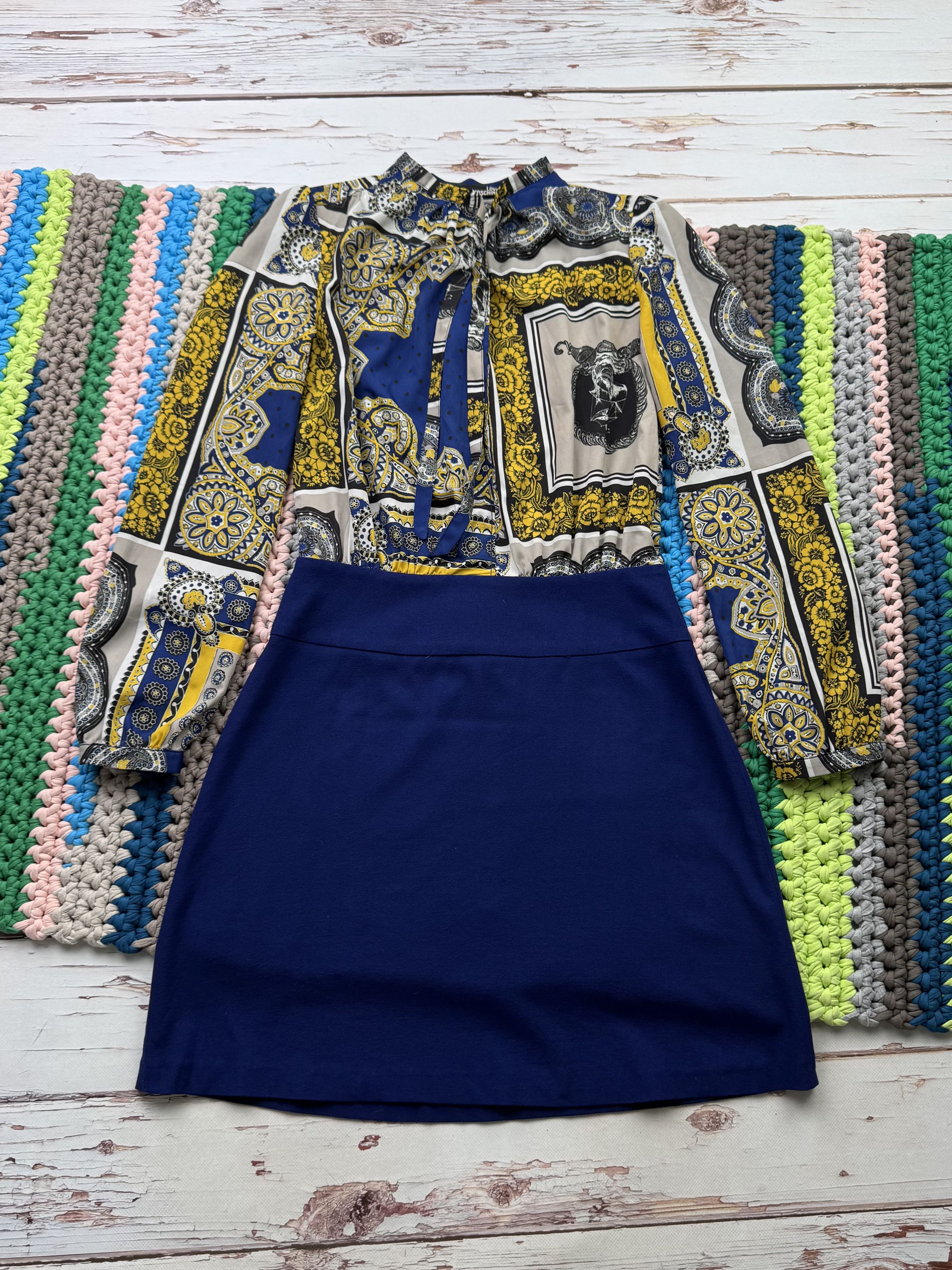 Love Moschino Love Moschino Dress (V210)(D10) Size M / US 6-8 / IT 42-44 - 1 Thumbnail