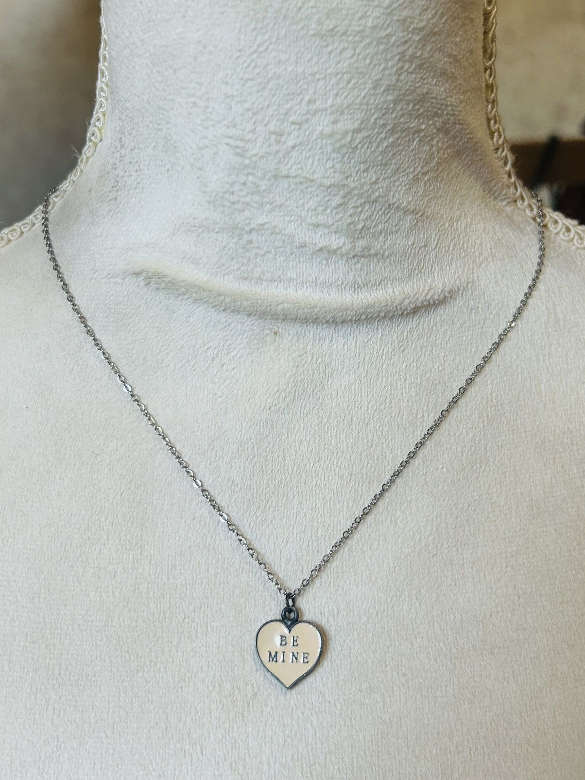 Handmade Handcrafted vintage “Be Mine” heart pendant necklace Size ONE SIZE - 2 Thumbnail