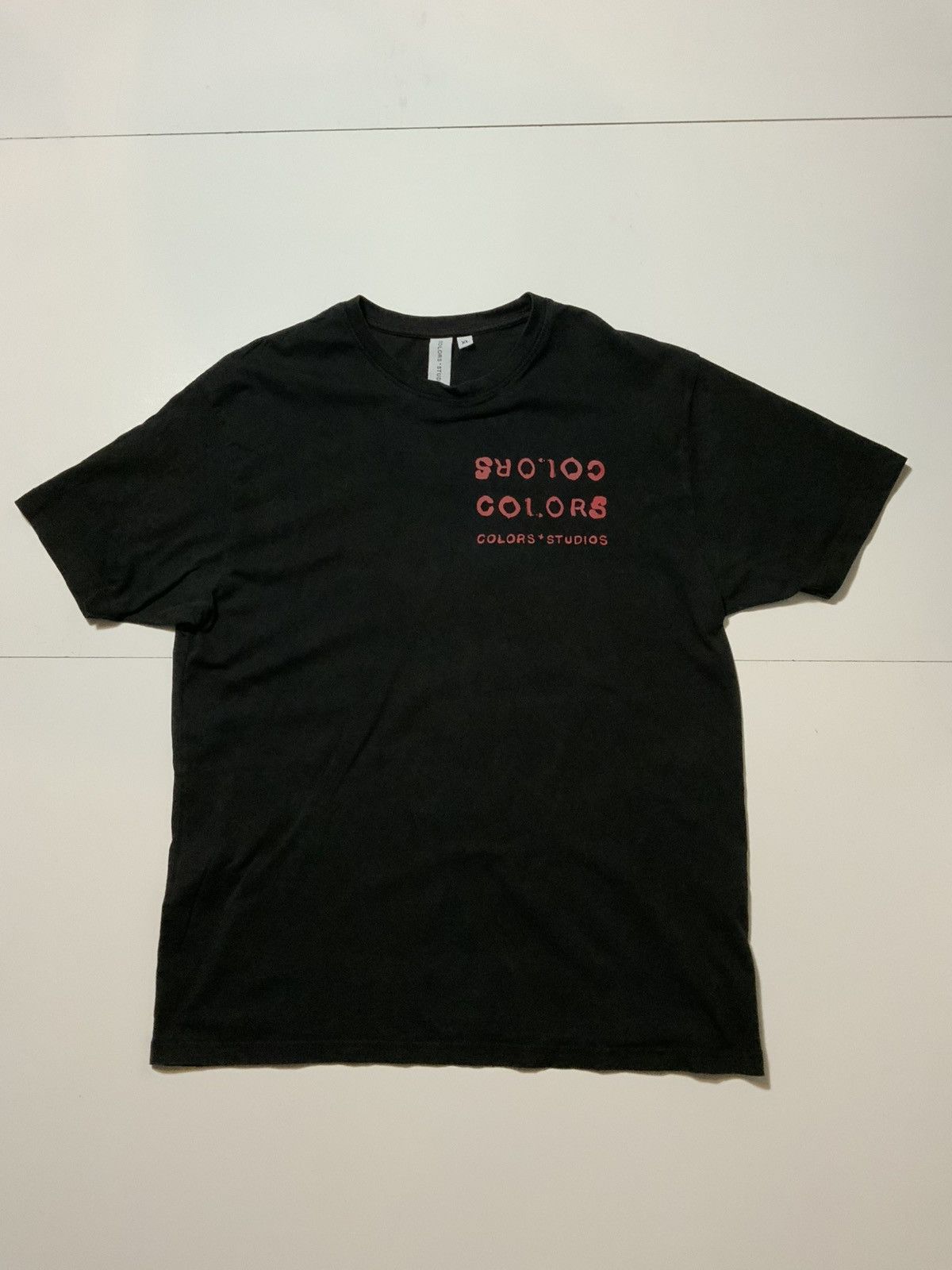 Other ColorsXStudios Colors Music Media Black Red Graphic T-Shirt Size US XL / EU 56 / 4 - 1 Thumbnail