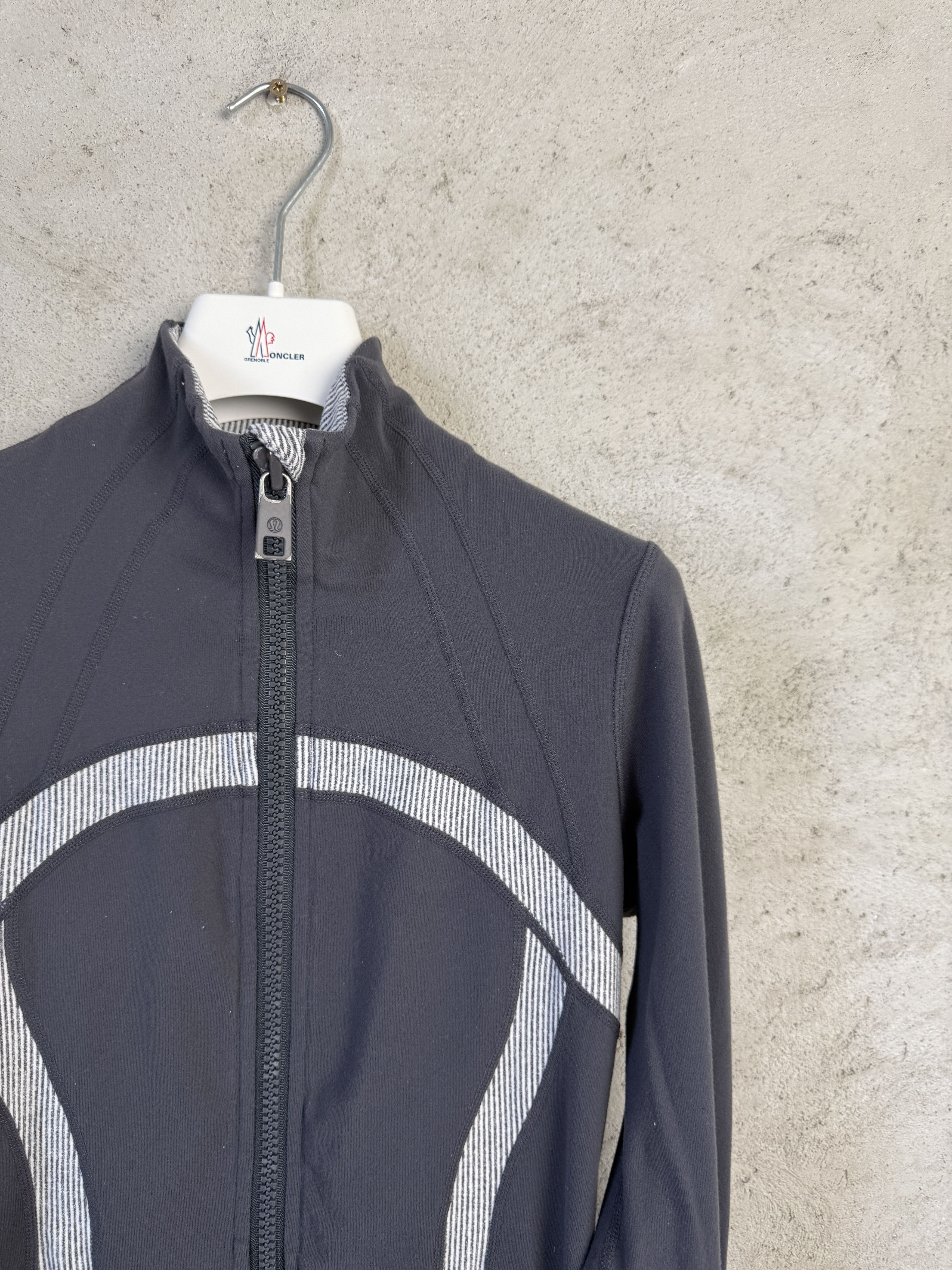 Lululemon Lululemon Define Jacket sweatshirt zip-up sport pilates gym Size M / US 6-8 / IT 42-44 - 2 Thumbnail