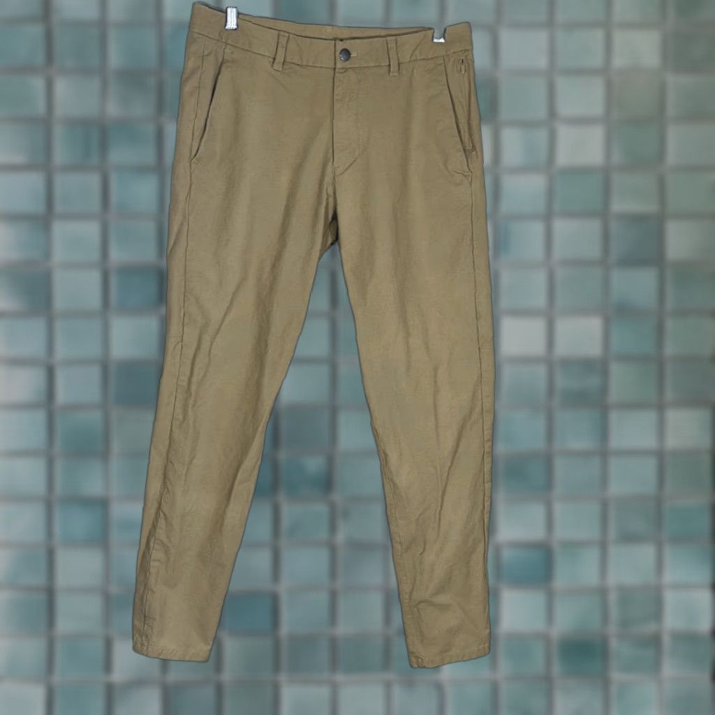 Lululemon Lululemon ABC Commission Pants Trouser 32 Chino Khaki Pants Men 32 Regular Tan Blue Inseam 31 M5ACOS Size US 32 / EU 48 - 1 Thumbnail