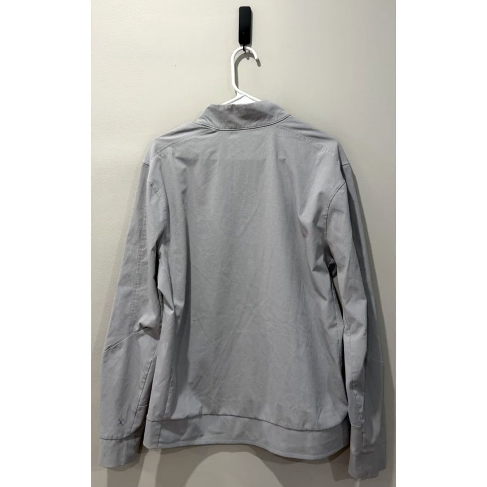 Lululemon Lululemon Bomber Jacket Large Gray Mens Airing Easy Track Jacket Size US L / EU 52-54 / 3 - 2 Thumbnail