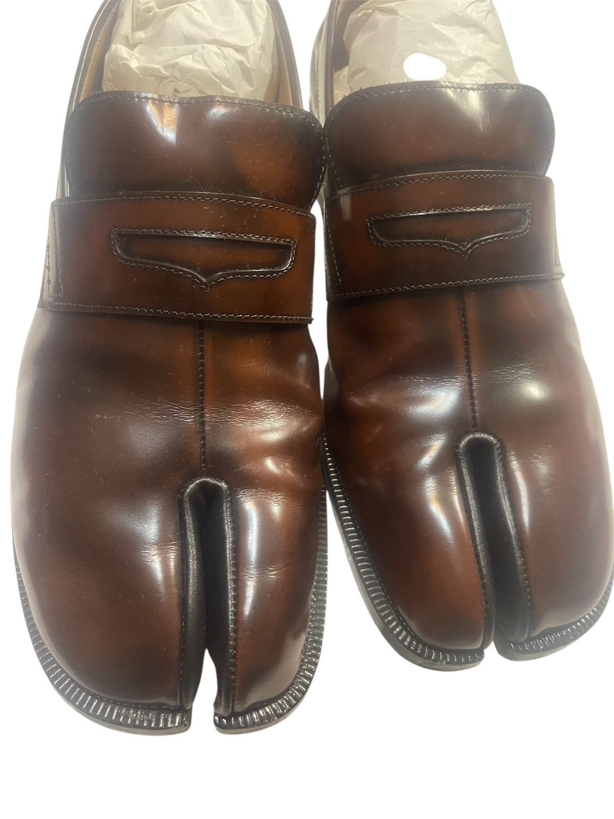 Maison Margiela Maison Margiela Brown Tabi Loafers Size US 10.5 / EU 43-44 - 2 Thumbnail