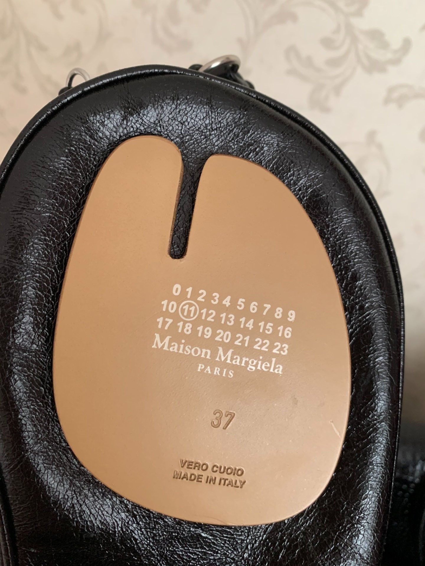 Maison Margiela Maison Margiela Tabi bag 2501-Nextarrow Size ONE SIZE - 2 Thumbnail