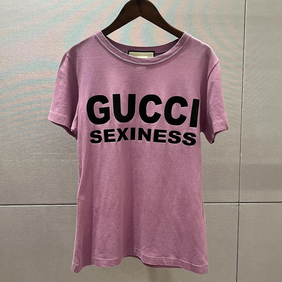 Gucci Gucci Sexiness Logo T-Shirt Size XS Size XS / US 0-2 / IT 36-38 - 1 Thumbnail