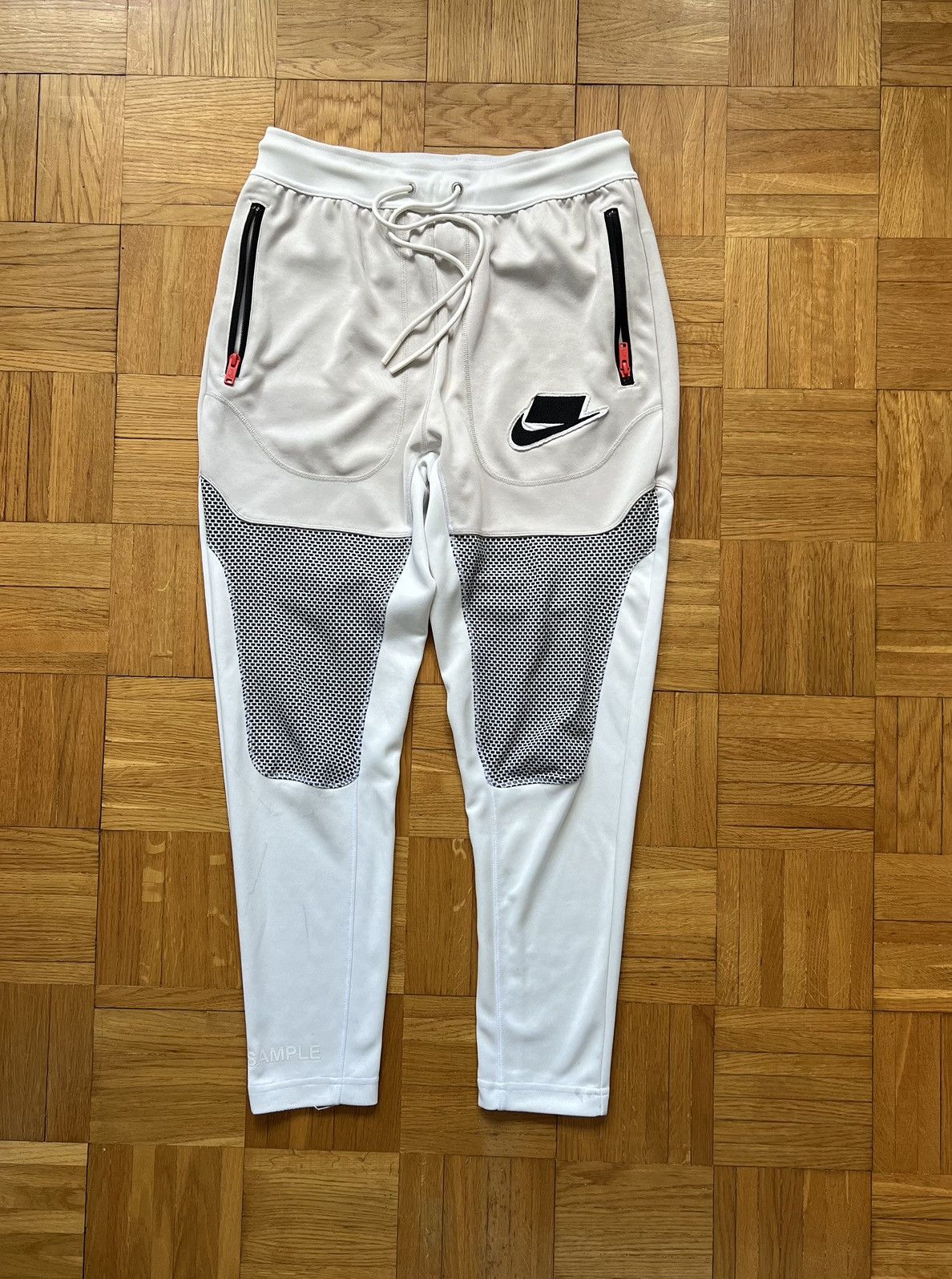 Nike Pants Nike Nsw Nsp Logo Japan Size US 30 / EU 46 - 1 Thumbnail
