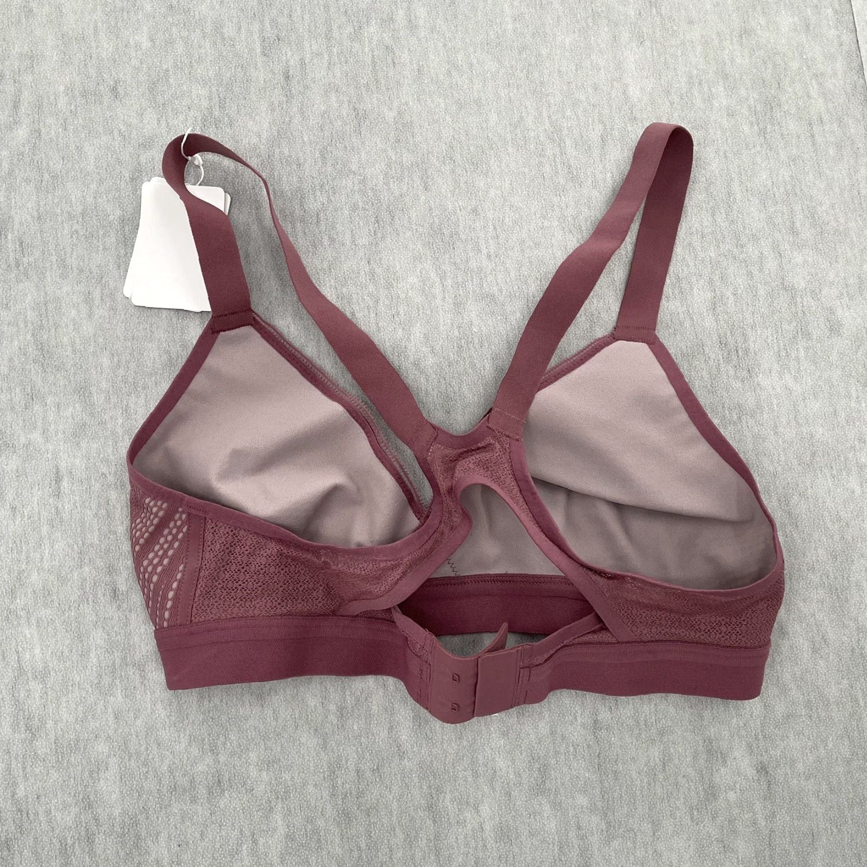 Lululemon VINTAGE Lululemon Sports Bra Womens 32C Racerback Wireless Medium Support Athleisure Purple Size ONE SIZE - 2 Thumbnail
