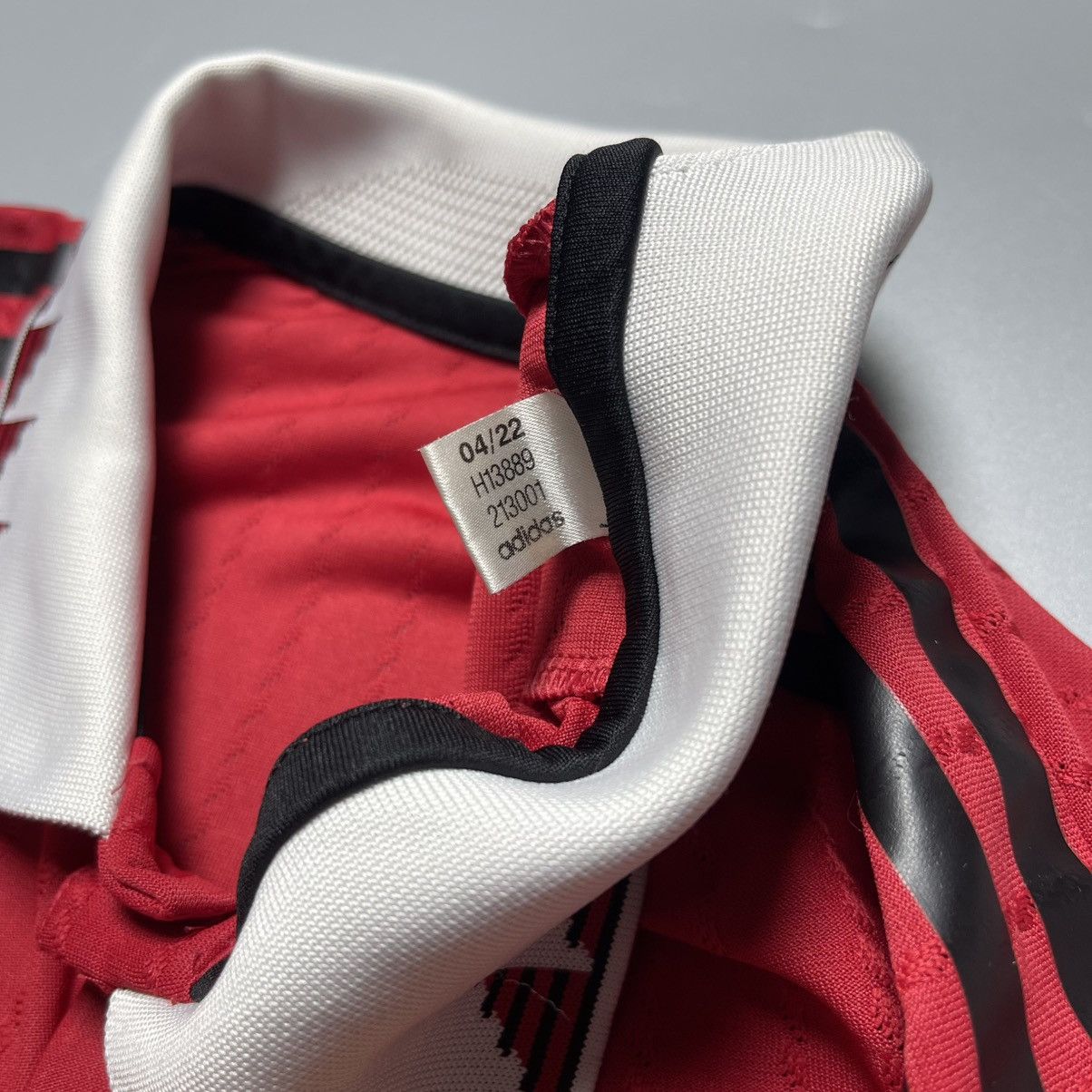 Vintage MANCHESTER UNITED ADIDAS 2022/2023 SOCCER JERSEY #7 RONALDO Size US M / EU 48-50 / 2 - 6 Thumbnail