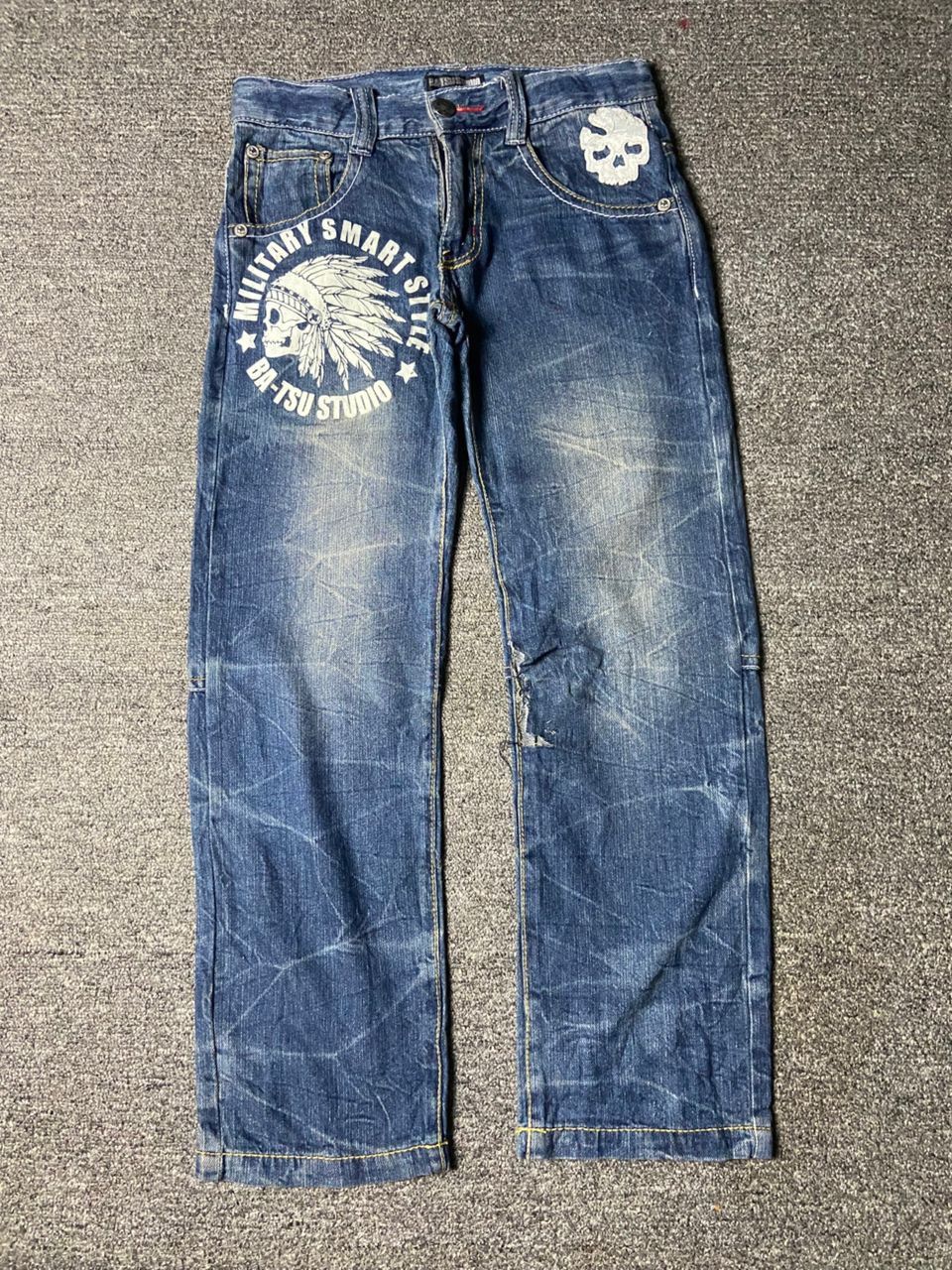 BA-TSU STUDIO Brand Distressed Jeans (139)