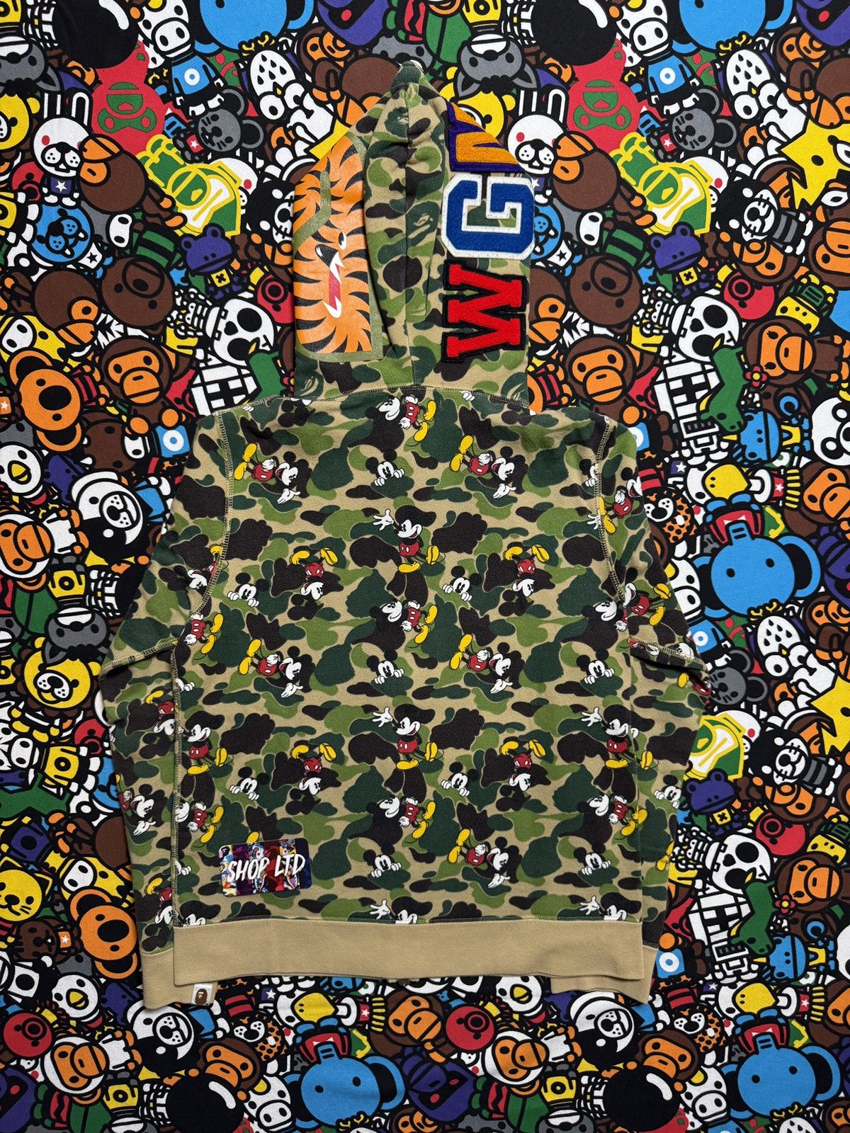 Bape A Bathing Ape X Mickey Mouse Green Camo Shark Hoodie Size S / US 4 / IT 40 - 12 Thumbnail
