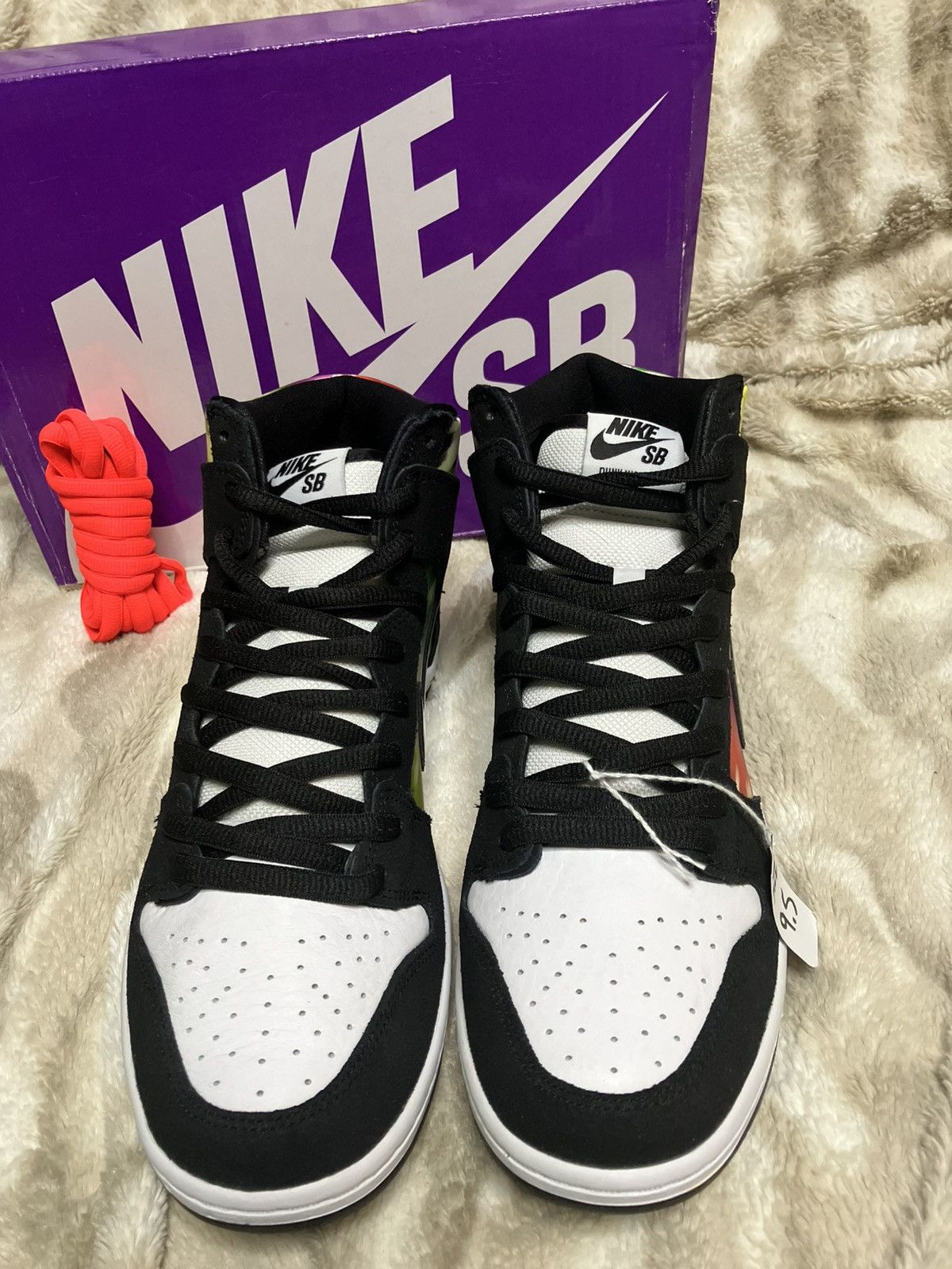 Nike SB Sz 9.5m- Nike SB Dunk High TV Signal Size US 9.5 / EU 42-43 - 2 Thumbnail
