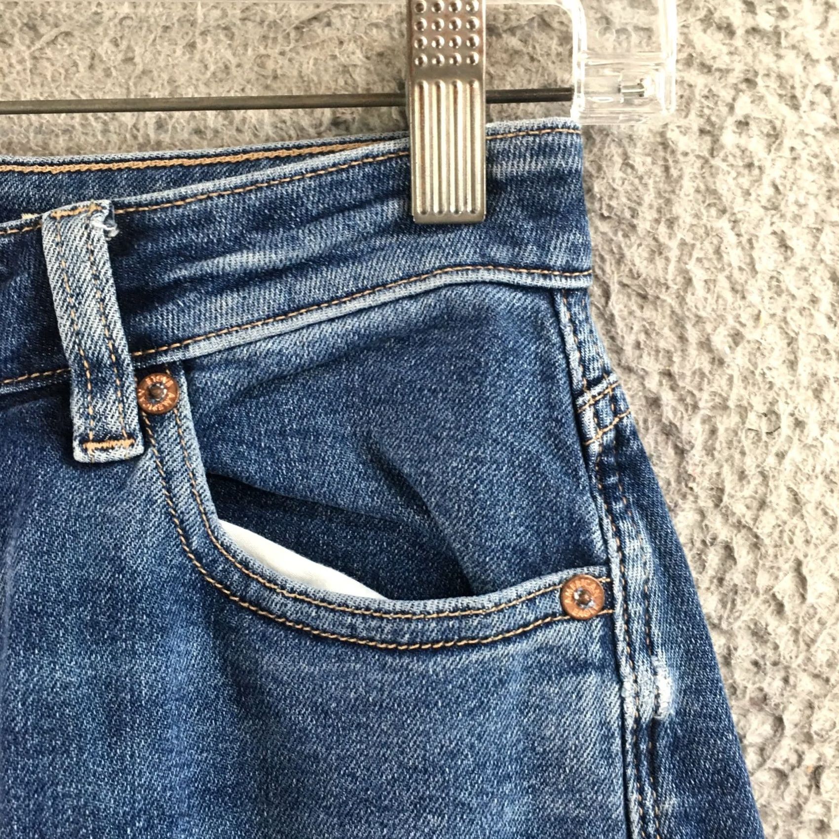 American Eagle Outfitters American Eagle Jeans Womens 00 Short Medium Blue Straight Leg Zip Fly Denim Size 24" / US 00 / IT 34 - 4 Thumbnail