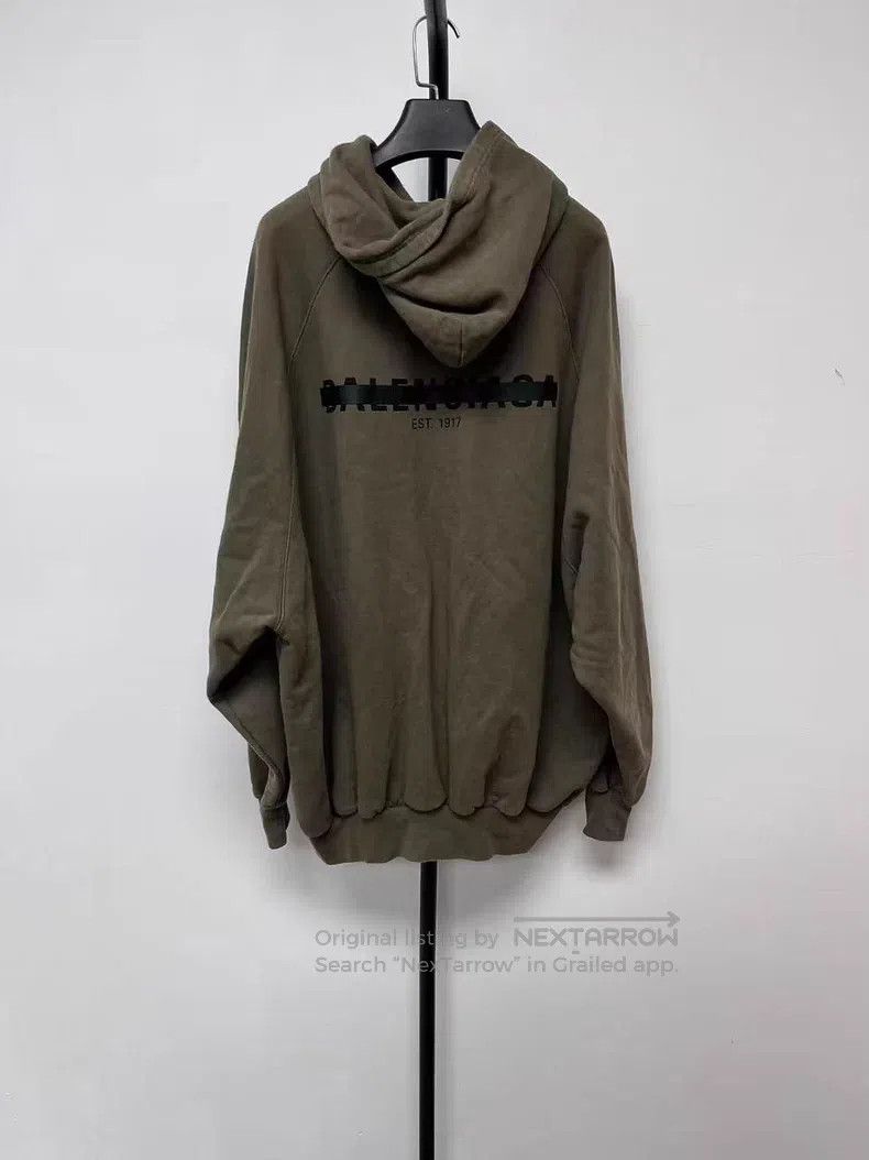 Balenciaga Balenciaga Logo Printed Hooded Sweatshirt Size US S / EU 44-46 / 1 - 2 Thumbnail