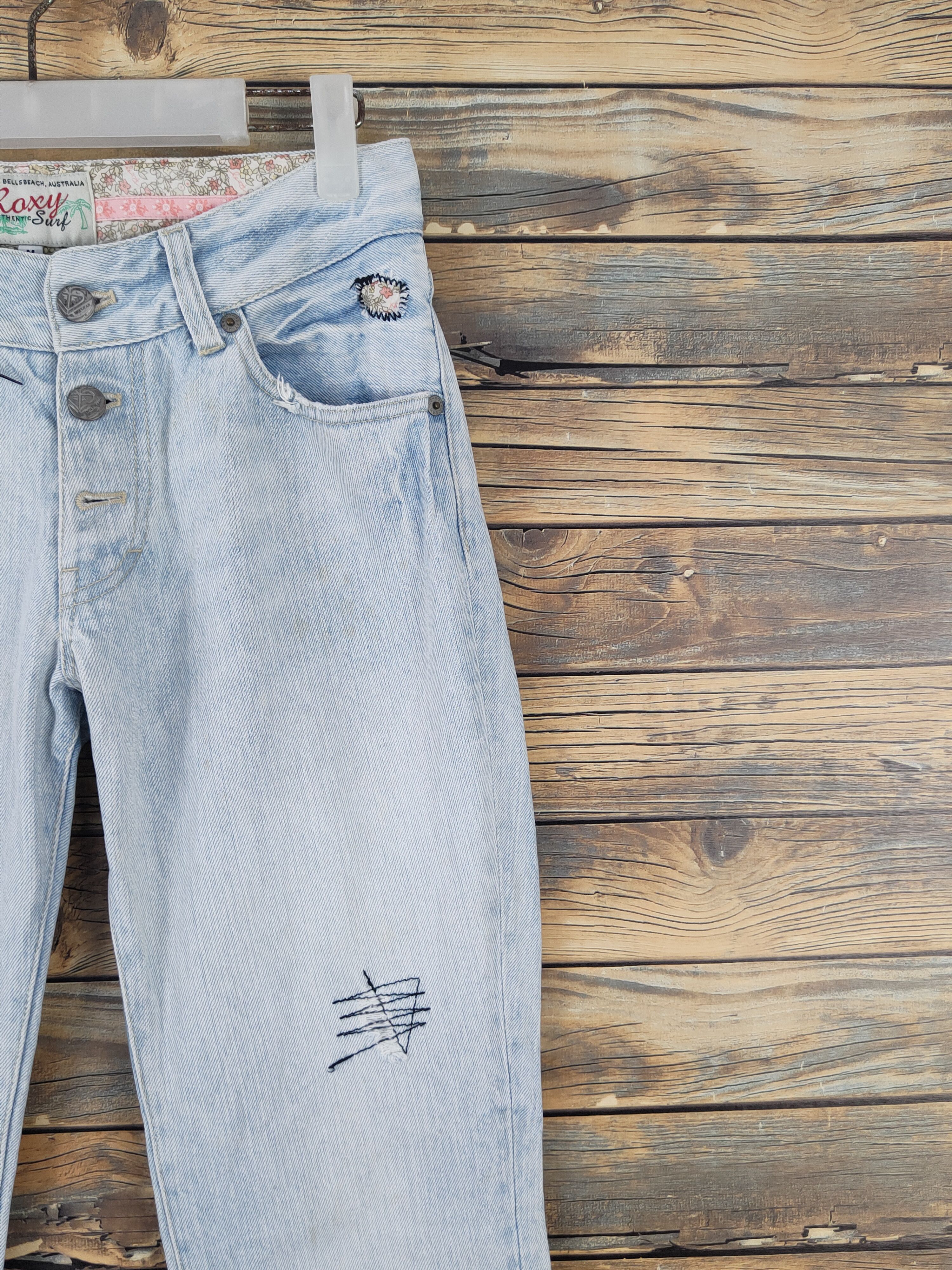 Japanese Brand Roxy Light Blue Distressed Ripped denim Jeans #W1698 Size 28" / US 6 / IT 42 - 5 Thumbnail