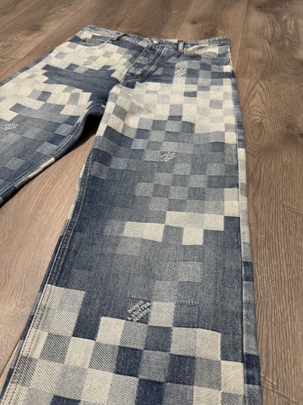 Louis Vuitton Louis Vuitton Pixel Denim Jeans Size 32 Size US 32 / EU 48 - 2 Thumbnail