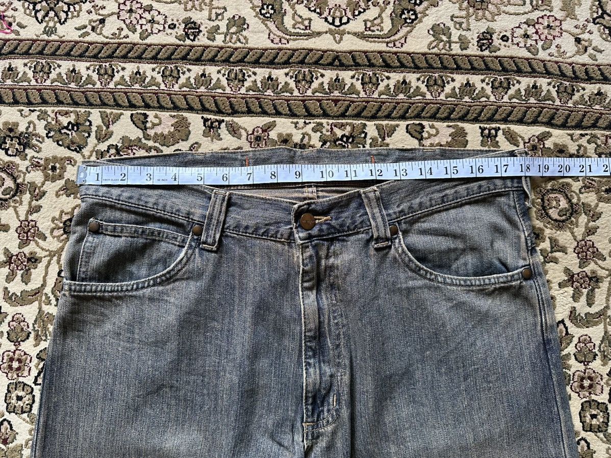 Wrangler Vintage Wrangler baggy jeans buckle back design Size US 36 / EU 52 - 6 Thumbnail
