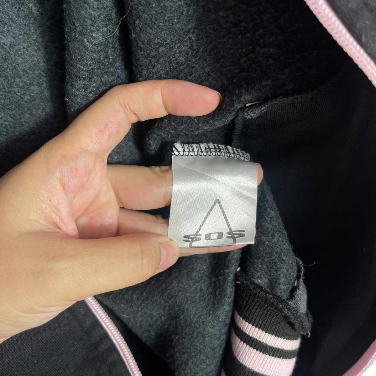 Vintage SOS Skiwear Full Zip Hoodie Jacket Black Pink Fleece Lined Size L / US 10 / IT 46 - 9 Thumbnail