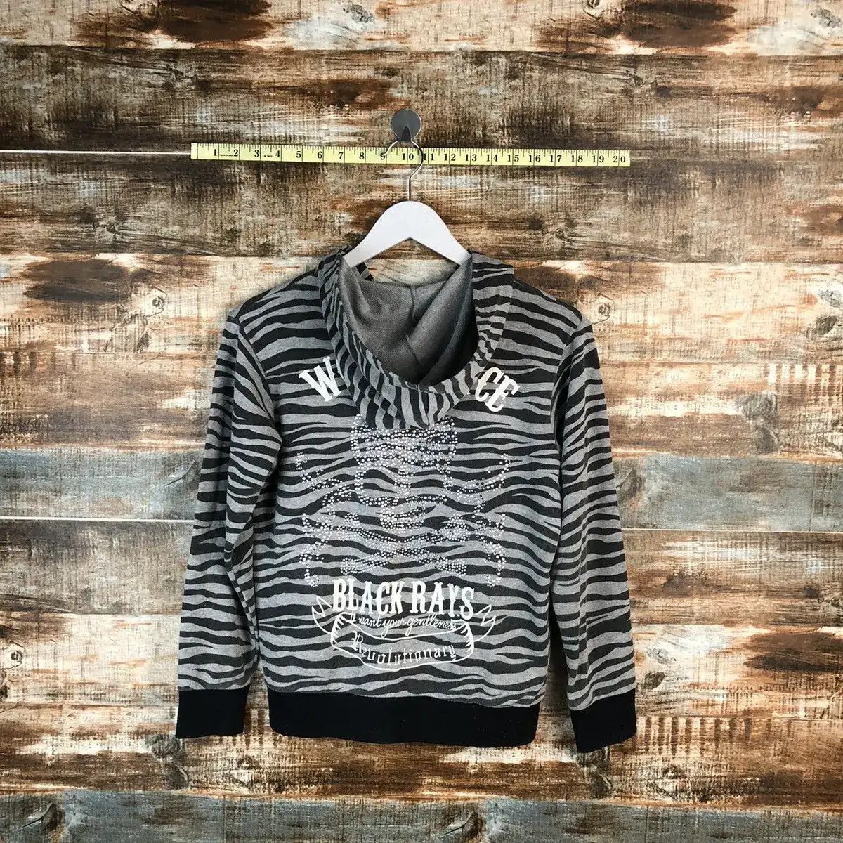 Japanese Brand DLL Bee Box Black Rays zebra Stripe skull Hoodie #A1571 Size US S / EU 44-46 / 1 - 2 Thumbnail