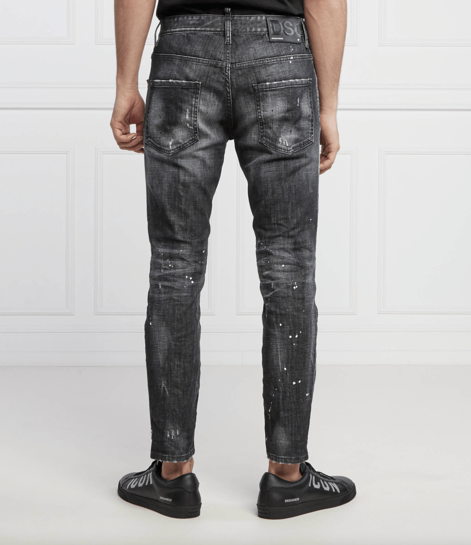 Dsquared2 DSQUARED2 DSQ2 S74LB1039 Skater Jean jeans pants tapered Size US 32 / EU 48 - 2 Thumbnail