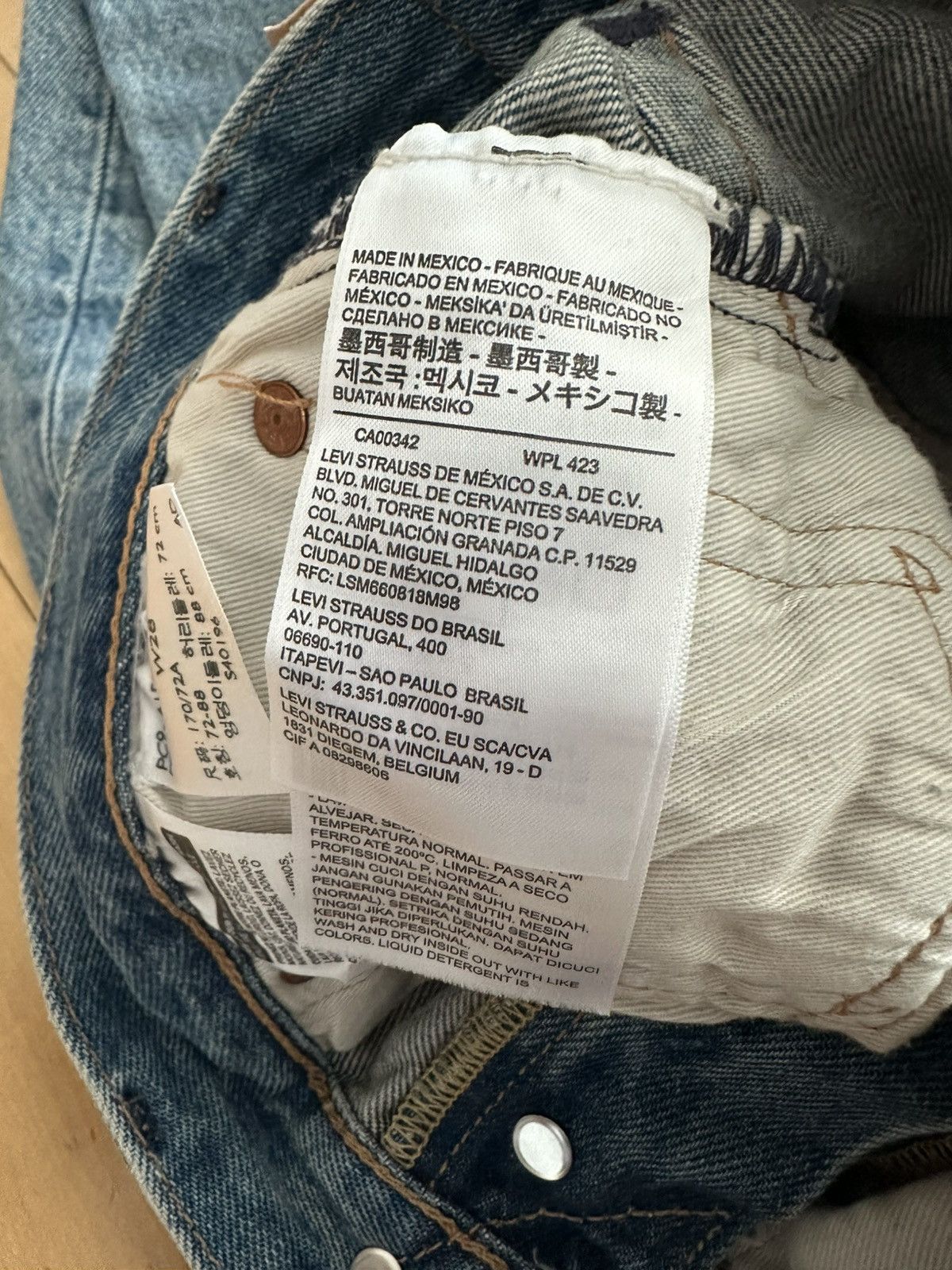 DENIM TEARS × Levi's × Virgil Abloh The Denim Tears x Virgil Abloh "Message in a Tear" Size US 28 / EU 44 - 6 Thumbnail