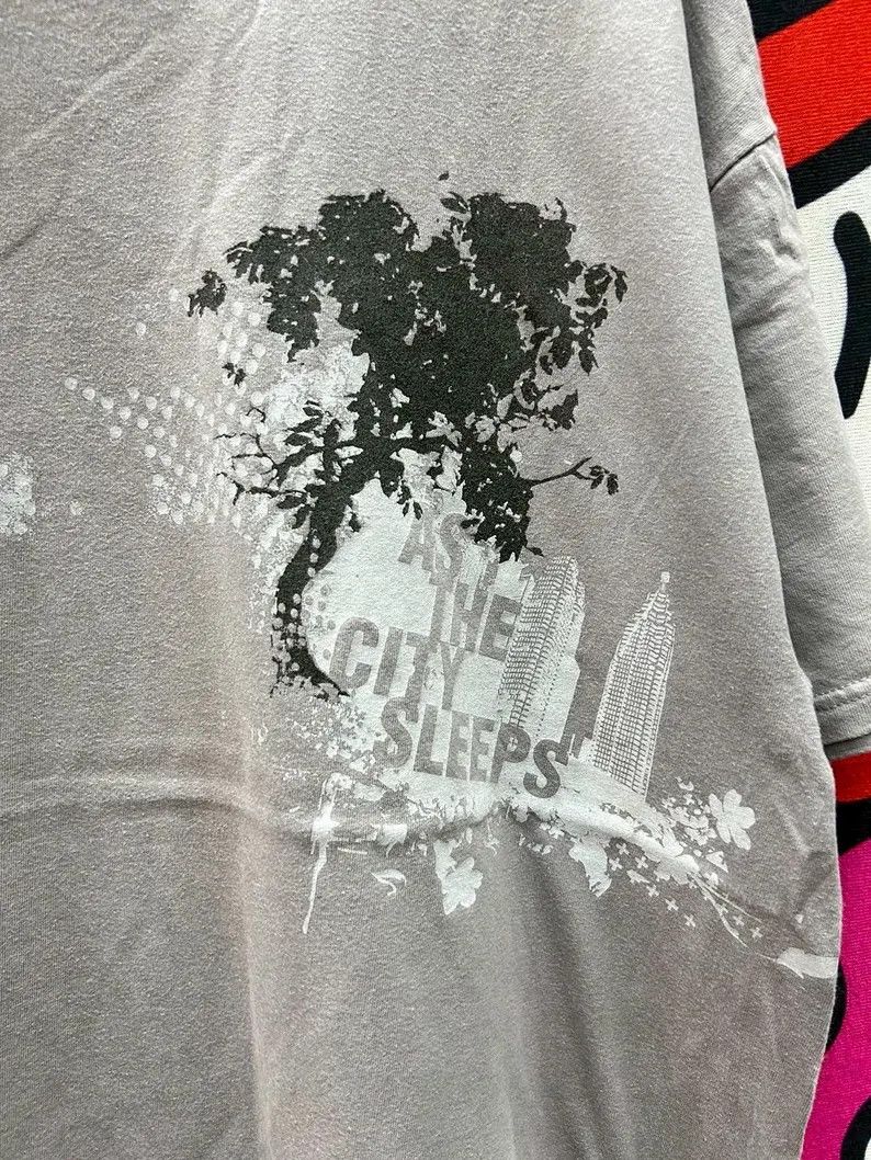 Band Tees Vintage 2000s As The City Sleeps Band tshirt size XL Size US XL / EU 56 / 4 - 3 Thumbnail