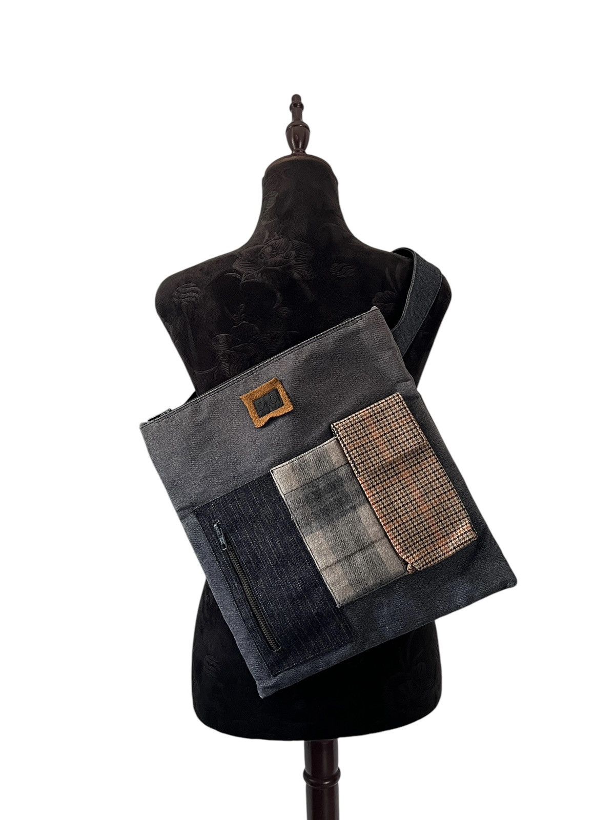 Dolce Gabbana 1980S Dolce & Gabbana Multipocket Crossbody Bag, Men's