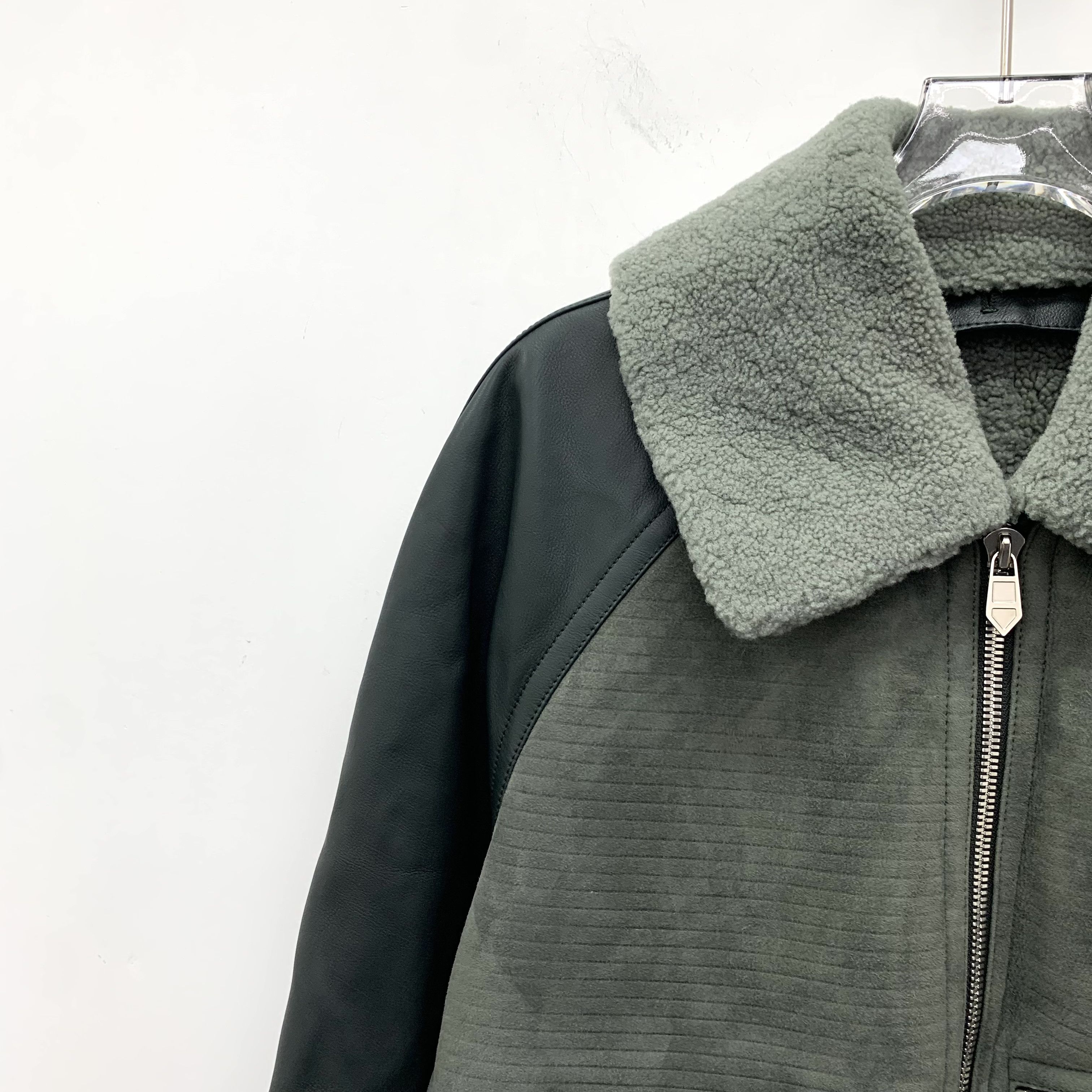 Hermes Hermès Shearling Leather Fur-Collar Jacket (M) Size US M / EU 48-50 / 2 - 6 Thumbnail