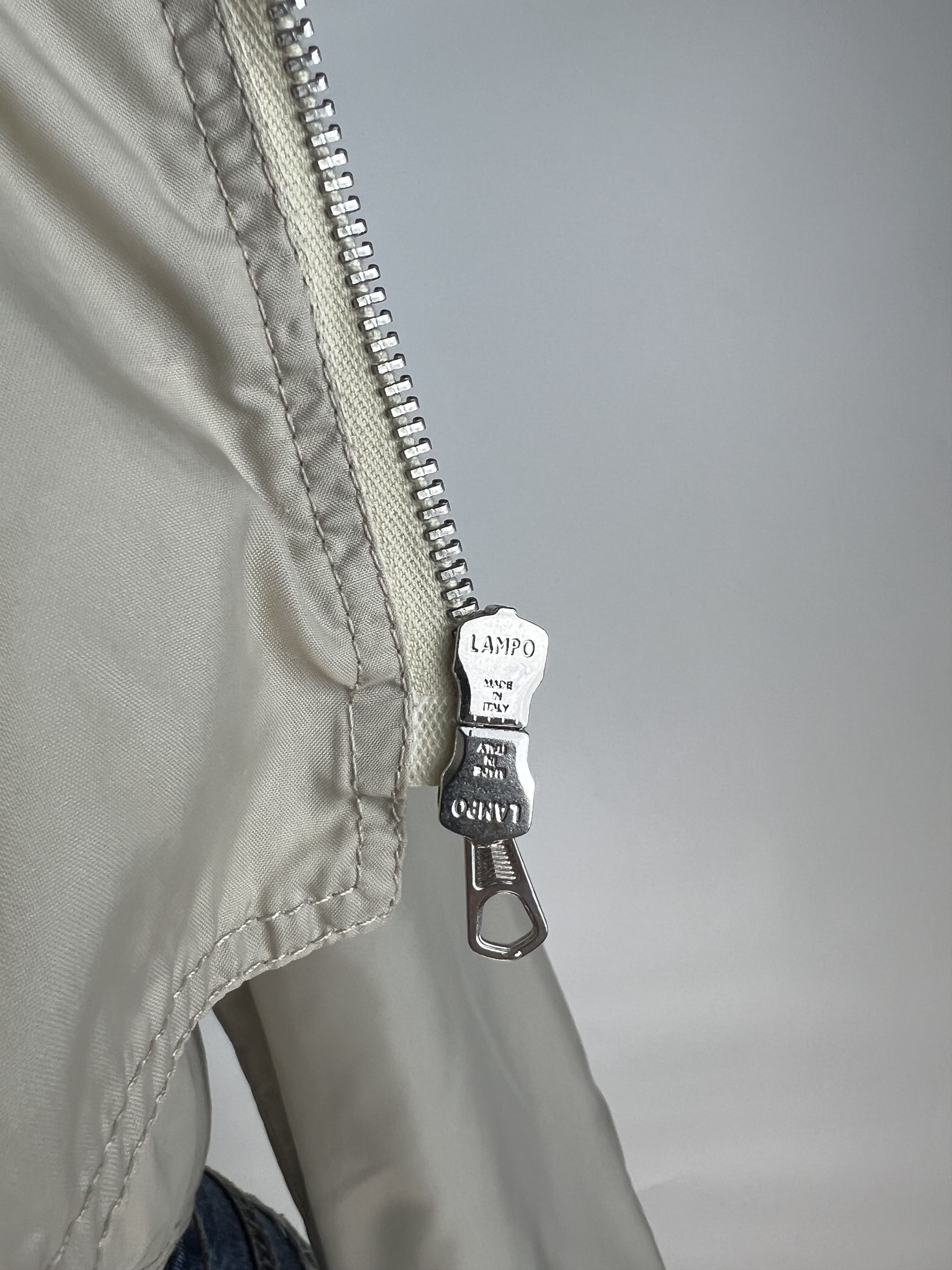 Iceberg × Vintage Iceberg Vintage Women's Full Zip Nylon Jacket Size IT42/M Size M / US 6-8 / IT 42-44 - 6 Thumbnail