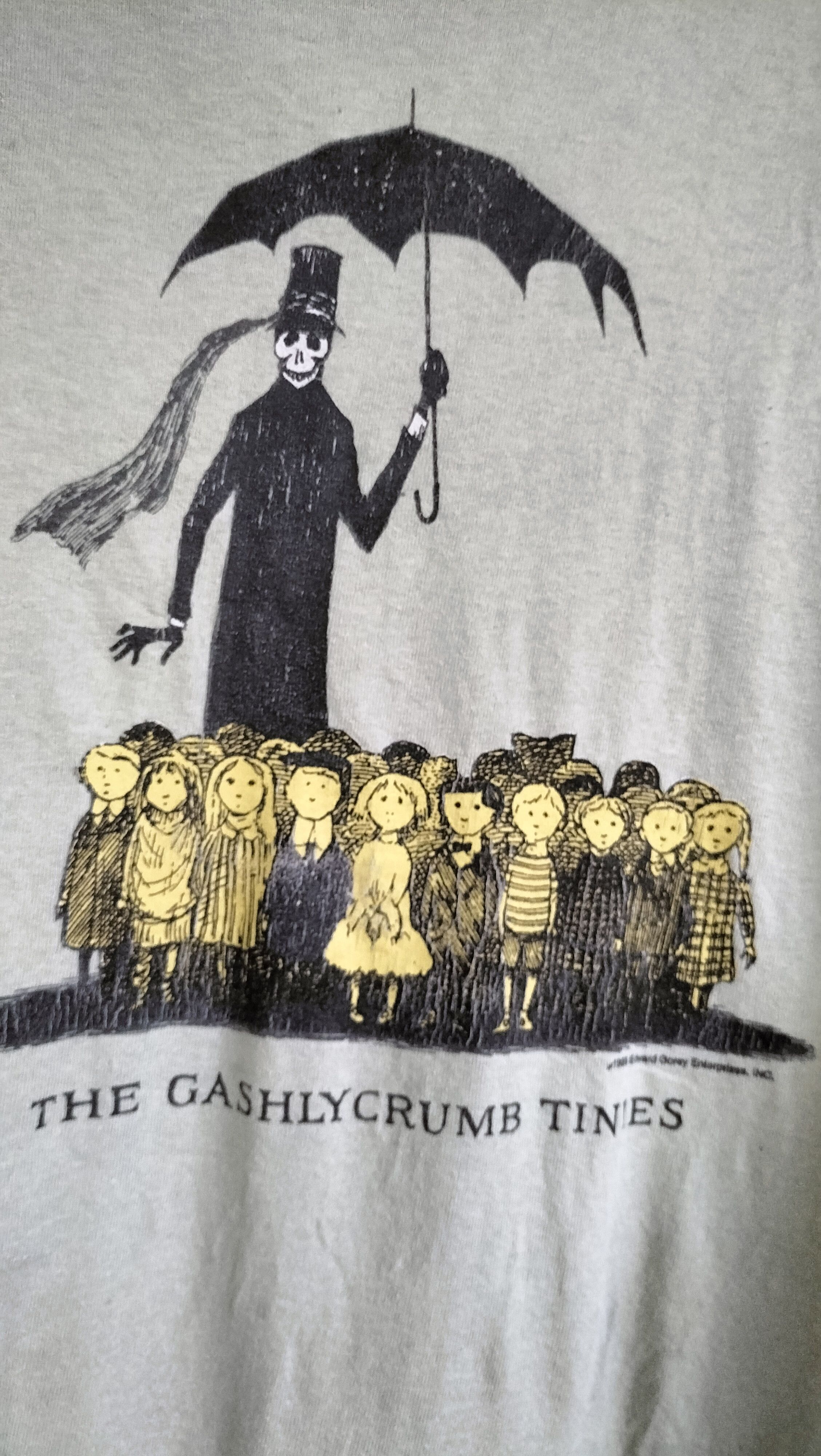 Vintage Vintage 90s Edward Gorey Production Movies Novels arttees Size US L / EU 52-54 / 3 - 3 Thumbnail