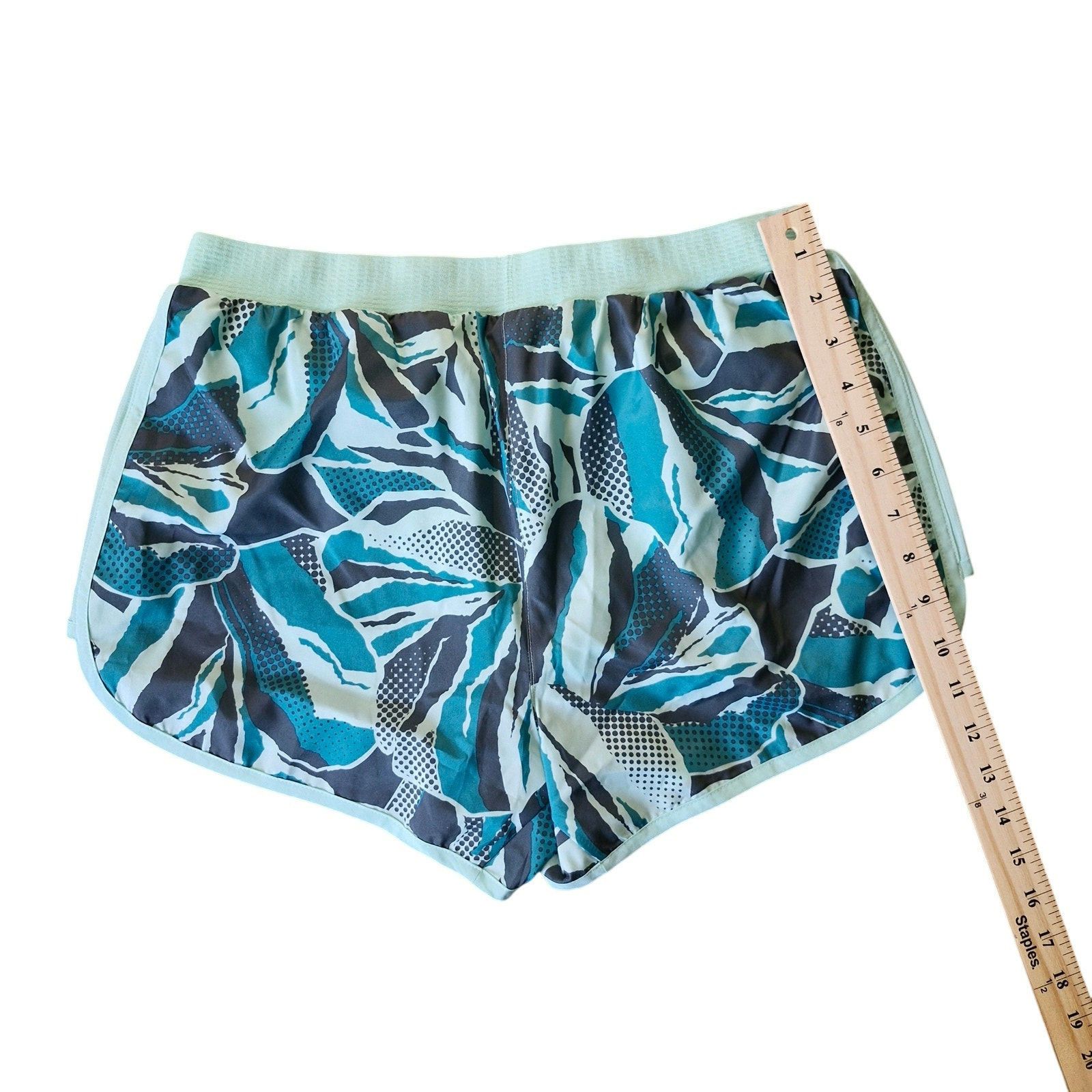 Adidas Adidas Climalite Running Shorts Women’s Size Small Green 3" Size 27" / US 4 / IT 40 - 6 Thumbnail