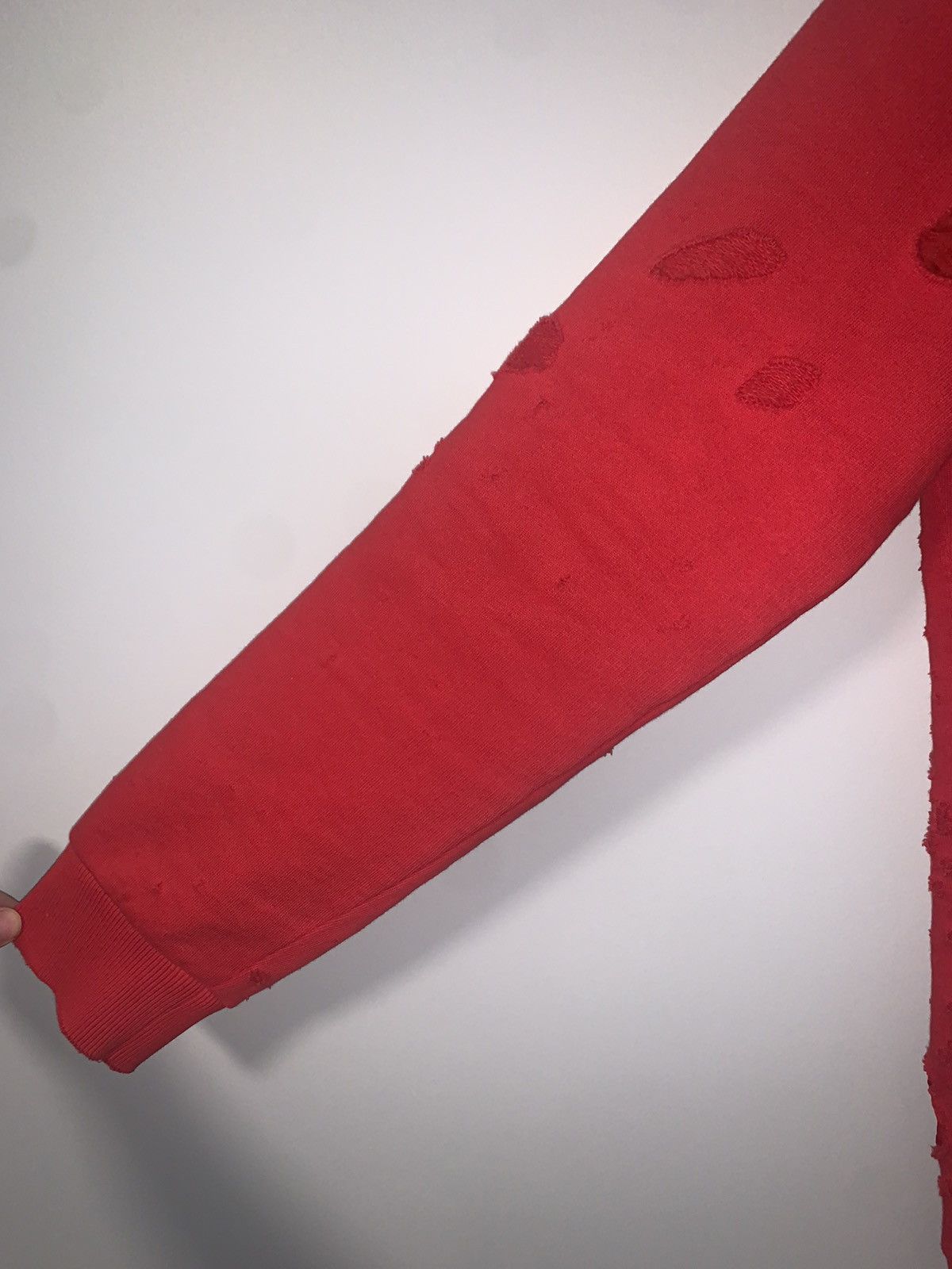 Givenchy GIVENCHY Distressed Mens Logo Crewneck Sweater Red Size US L / EU 52-54 / 3 - 4 Thumbnail