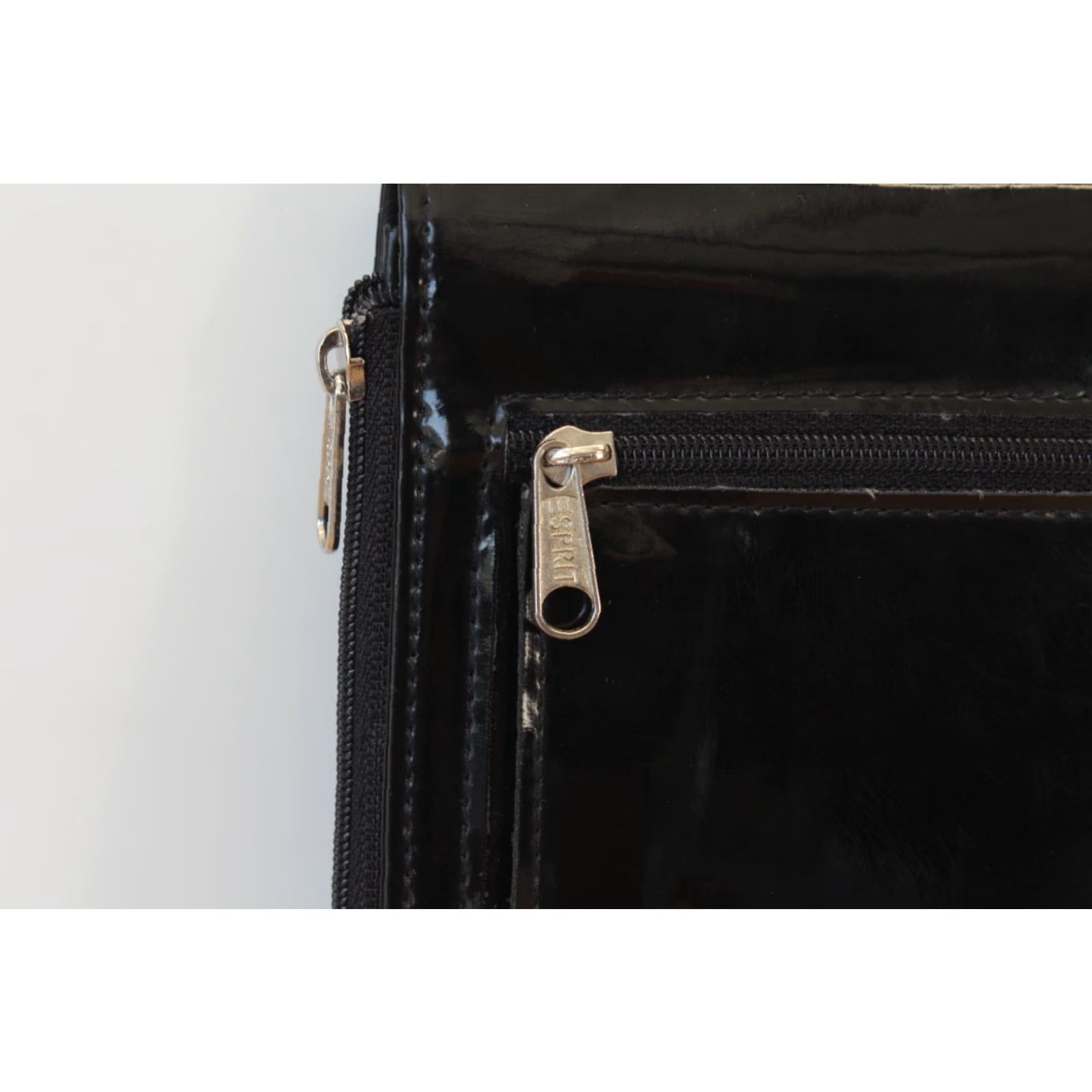 Esprit VINTAGE Esprit Black Patent Leather Wallet Womens Zip-Around 80s 90s Credit Card Folding Fast Shipping Size ONE SIZE - 3 Thumbnail