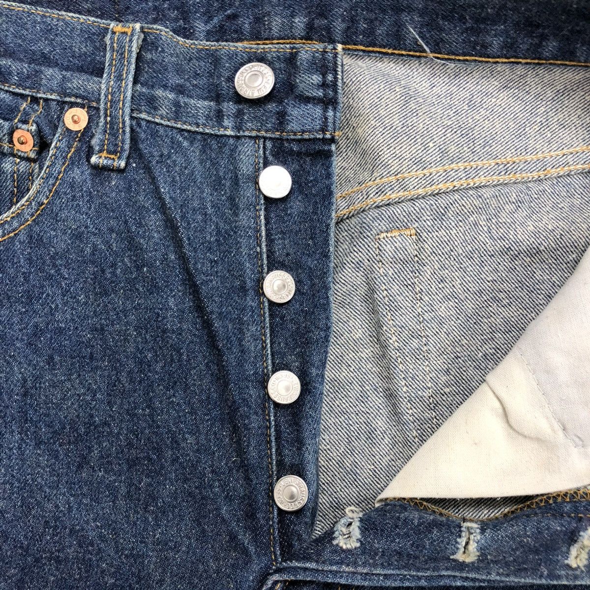 Levi's × Levi's Vintage Clothing × Vintage 🇺🇸 1990s Levis Strauss 501xx 30x36 Faded Blue Jeans Size US 29 - 15 Thumbnail