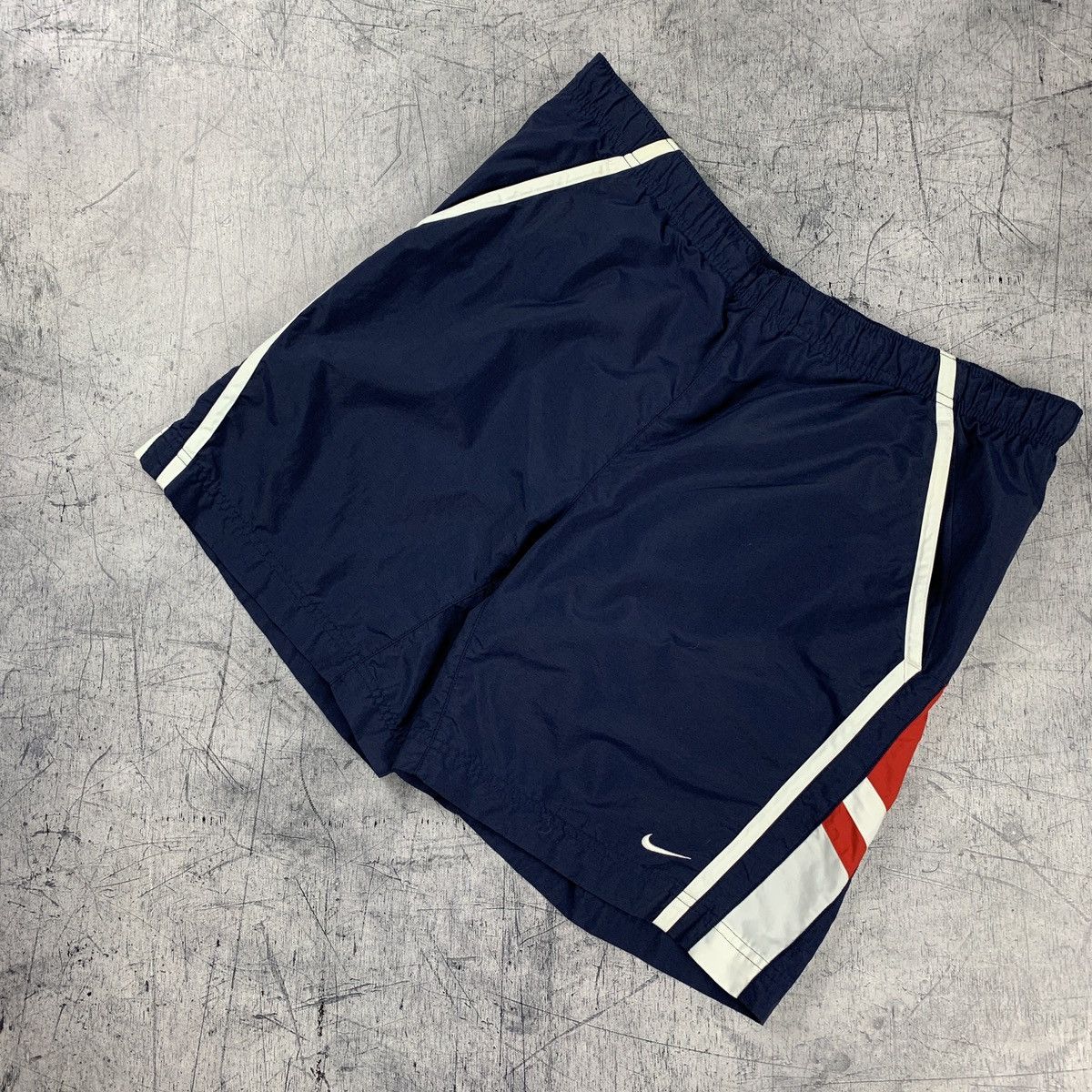 Nike Vintage Nike Retro Nylon Swim Shorts Size M Blue 90’s Size US 32 / EU 48 - 1 Thumbnail