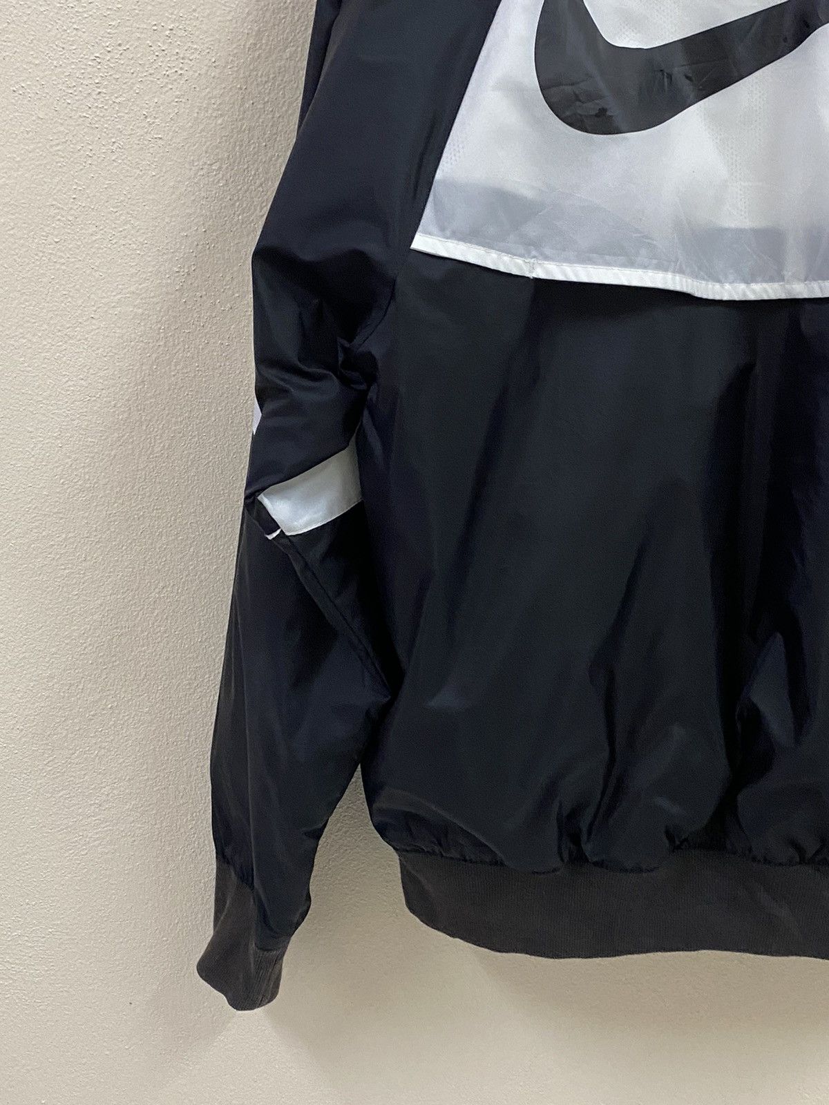 Nike Nike Big Swoosh Black White Size US M / EU 48-50 / 2 - 10 Thumbnail