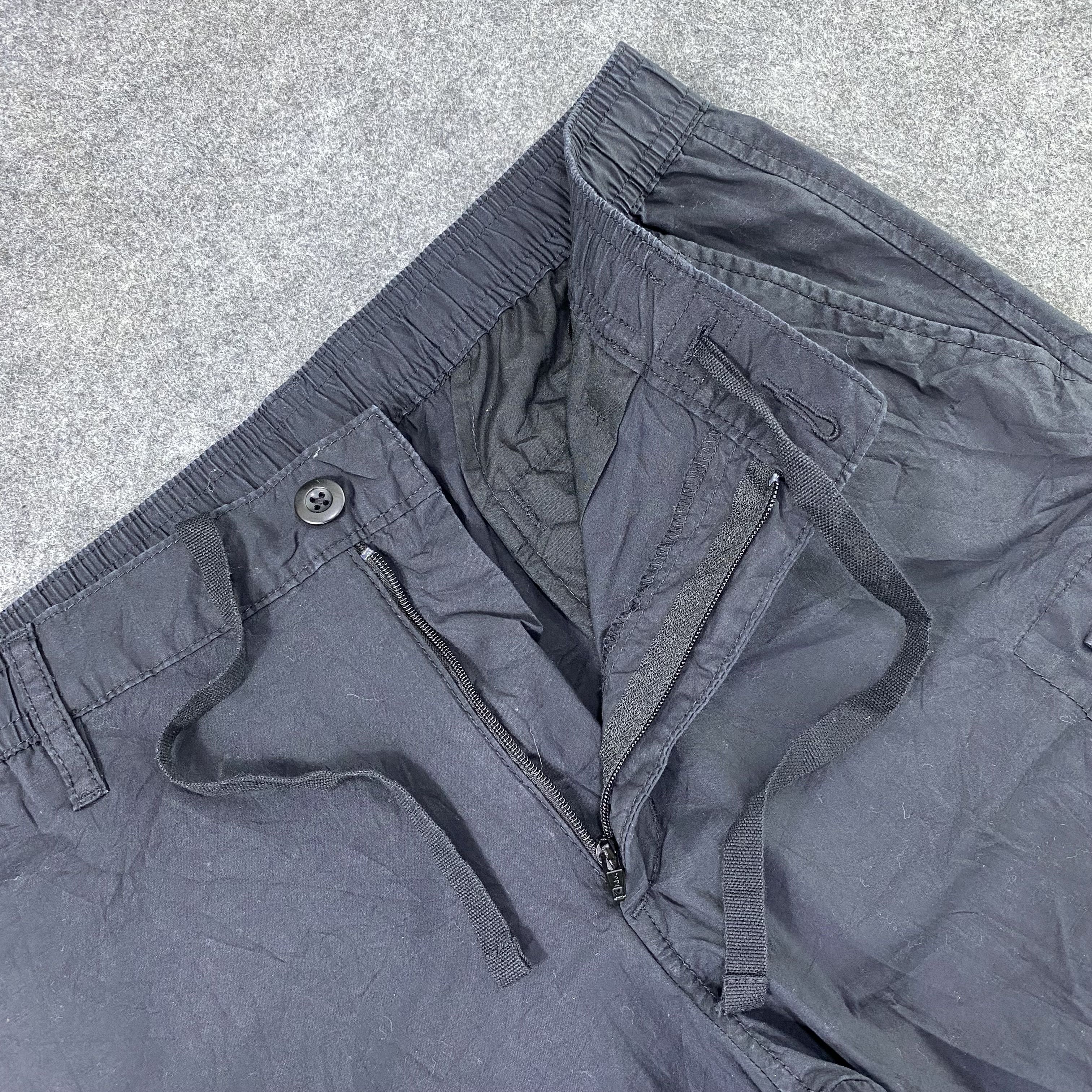 Uniqlo UNIQLO Drawstring Bondage Multipocket Cargo Short Pants-C041 Size US 32 / EU 48 - 4 Thumbnail