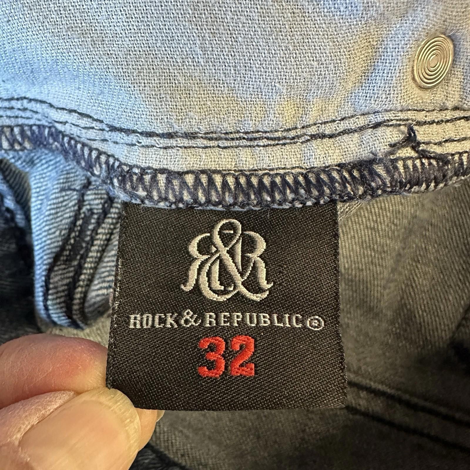 Rock & Republic ROCK & REPUBLIC Mens Jeans 32x30 Straight Studded Button Fly Size US 32 / EU 48 - 3 Thumbnail