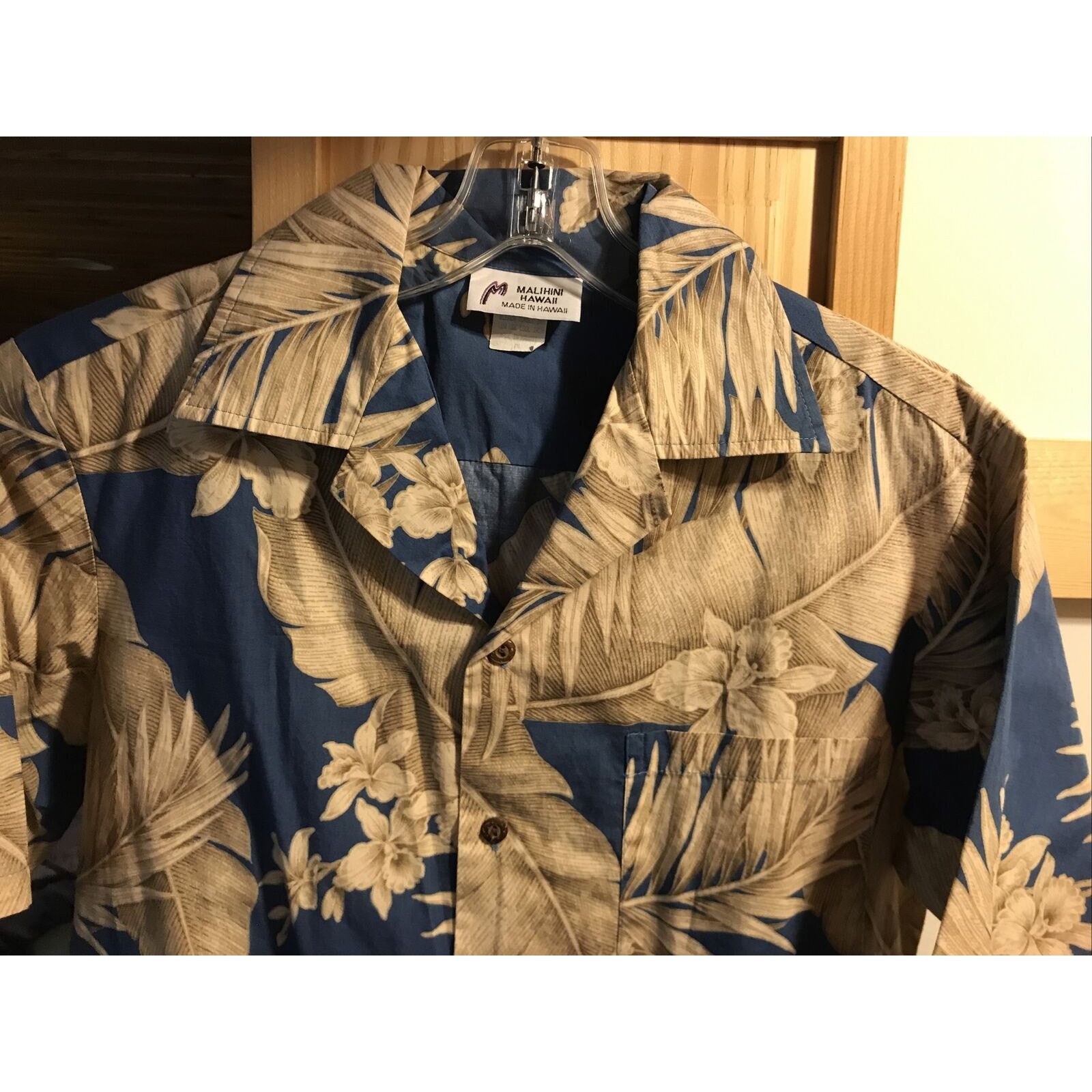Other Malihini Men M Blue Gold Floral Button Cotton Hawaiian Shirt Size US M / EU 48-50 / 2 - 7 Thumbnail