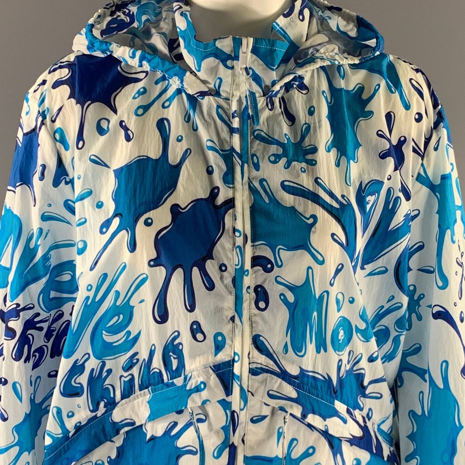 Moschino MOSCHINO Size 8 White Blue Polyamide Splash Raincoat Size M / US 6-8 / IT 42-44 - 2 Thumbnail