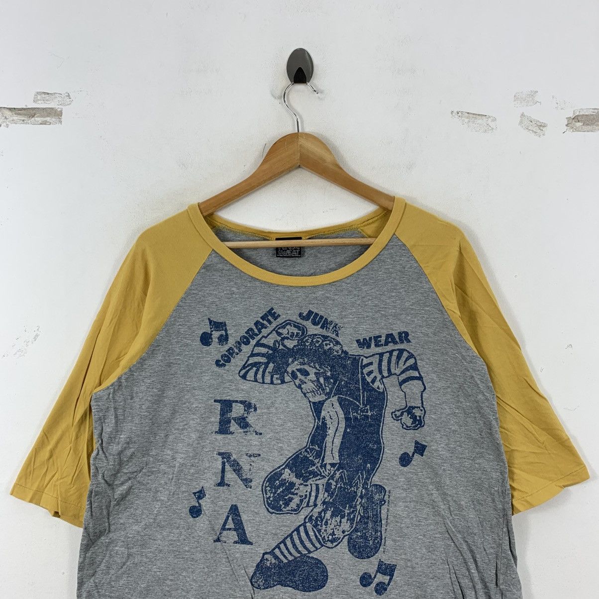 Japanese Brand RNA INC Alternative Junk Wear Band Japanese Brand Tshirt Size M / US 6-8 / IT 42-44 - 3 Thumbnail