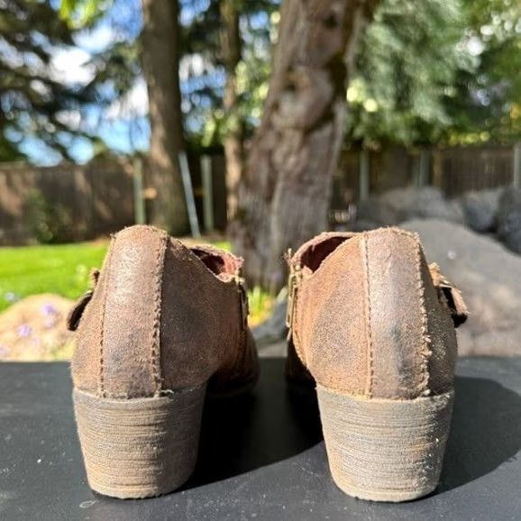 Born Born Brown Leather Ankle Boots Block Heel 6.5 Bootie Women Rustic Earthy Buckle Distressed Size US 7 / IT 37 - 4 Thumbnail