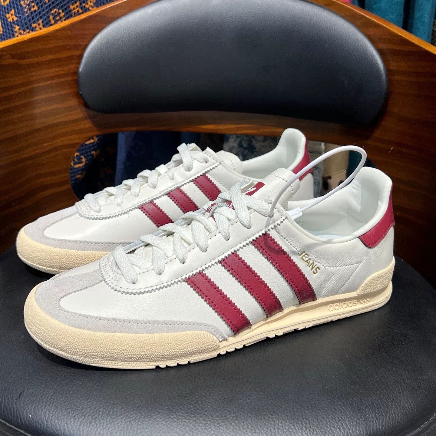 Adidas Adidas Red Lowtop Sneakers 42 Men Size US 9 / EU 42 - 1 Thumbnail