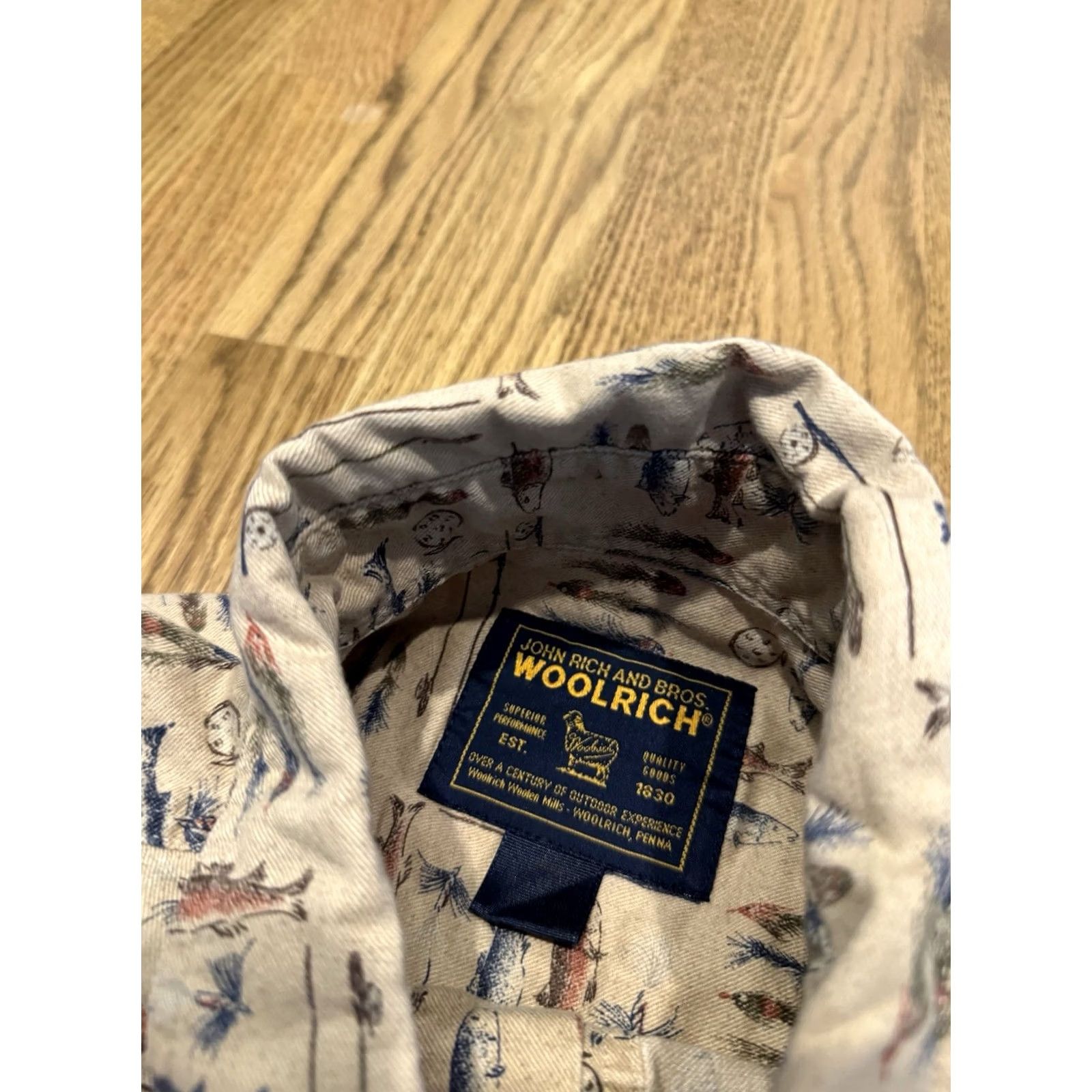 Vintage VINTAGE Woolrich Shirt Mens L Beige Long Sleeve Button Men Fishing Fish Vtg Size US L / EU 52-54 / 3 - 2 Thumbnail