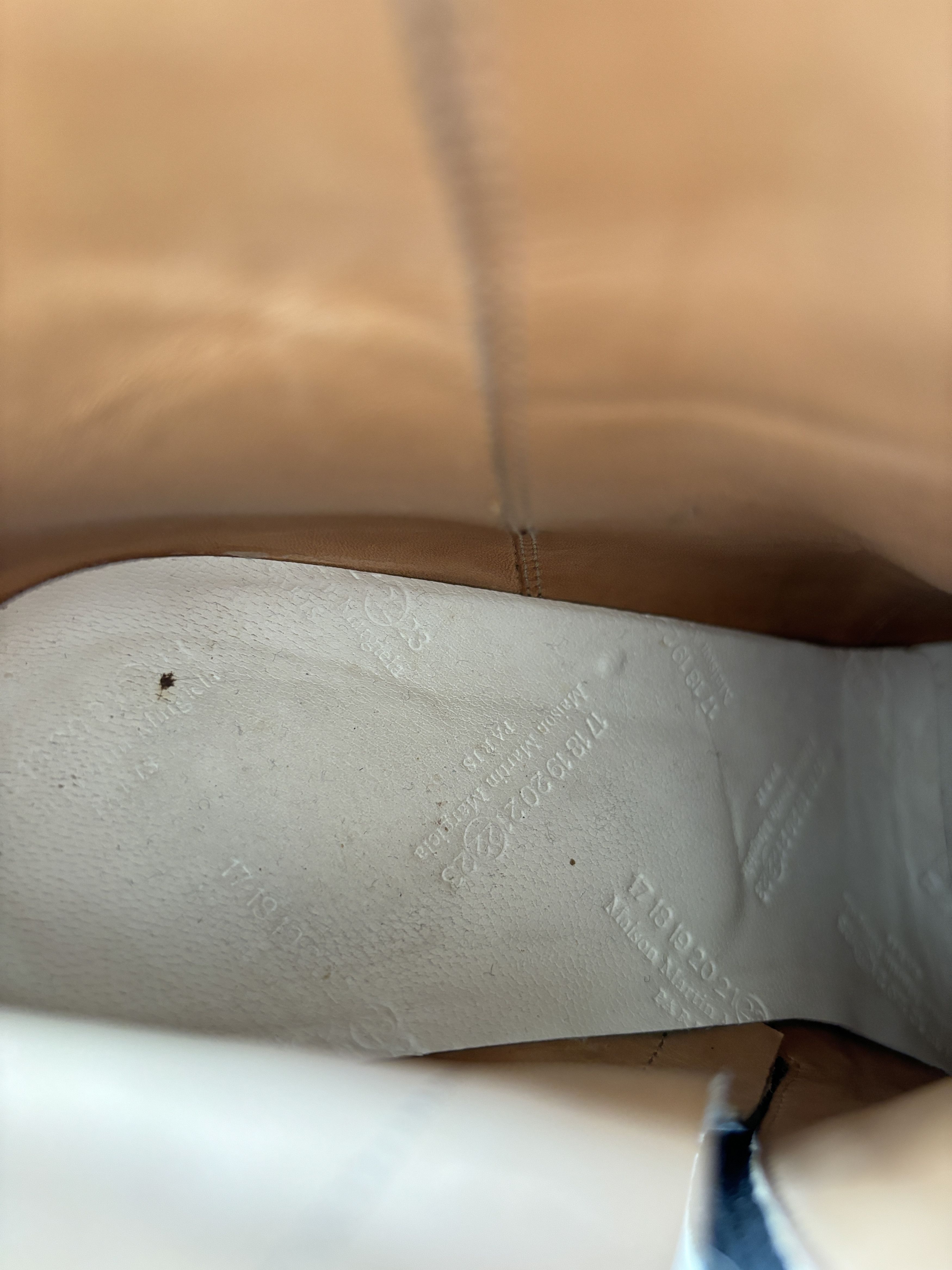 Maison Margiela ⚡️QUICK SALE⚡️Maison Margiela Black Leather Ankle Boots Size US 7 / IT 37 - 9 Thumbnail
